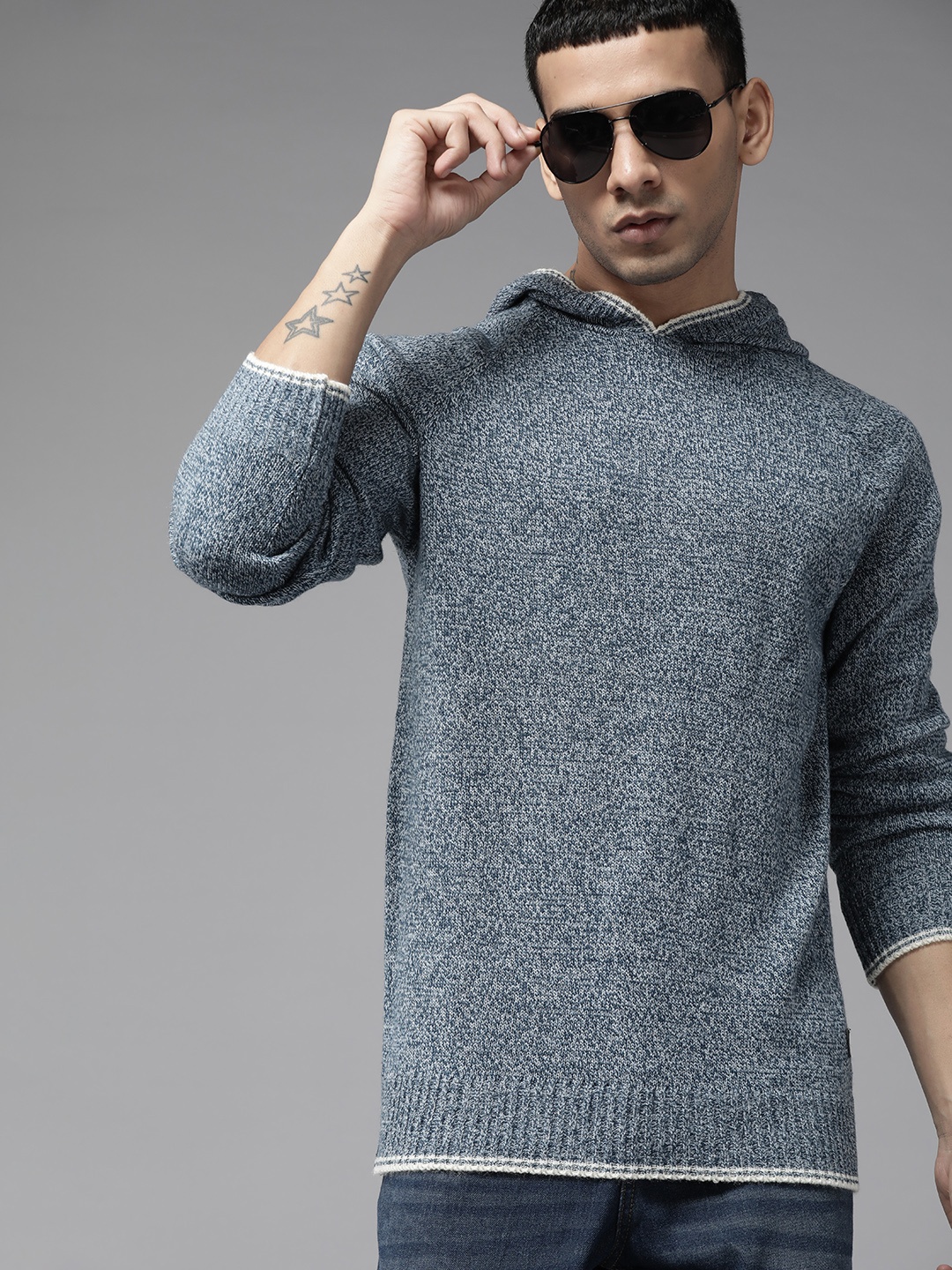 

The Roadster Lifestyle Co. Men Blue Melange Acrylic Raglan Sleeves Hooded Pullover
