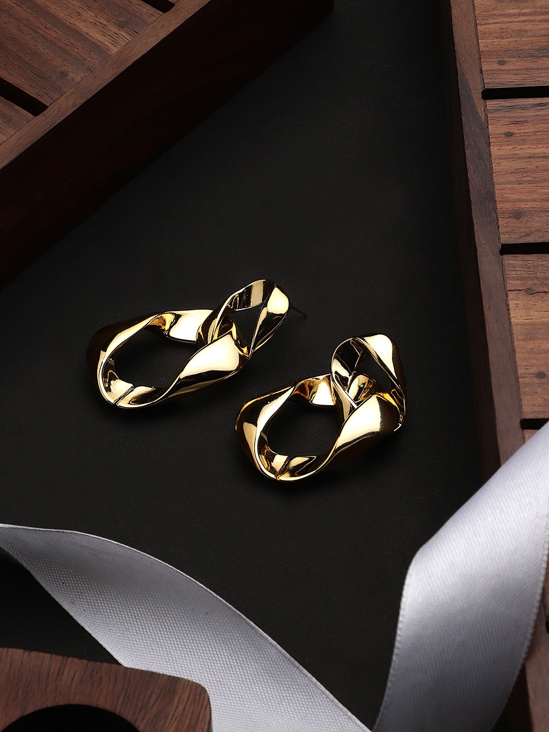

KACY Gold-Toned Classic Drop Earrings