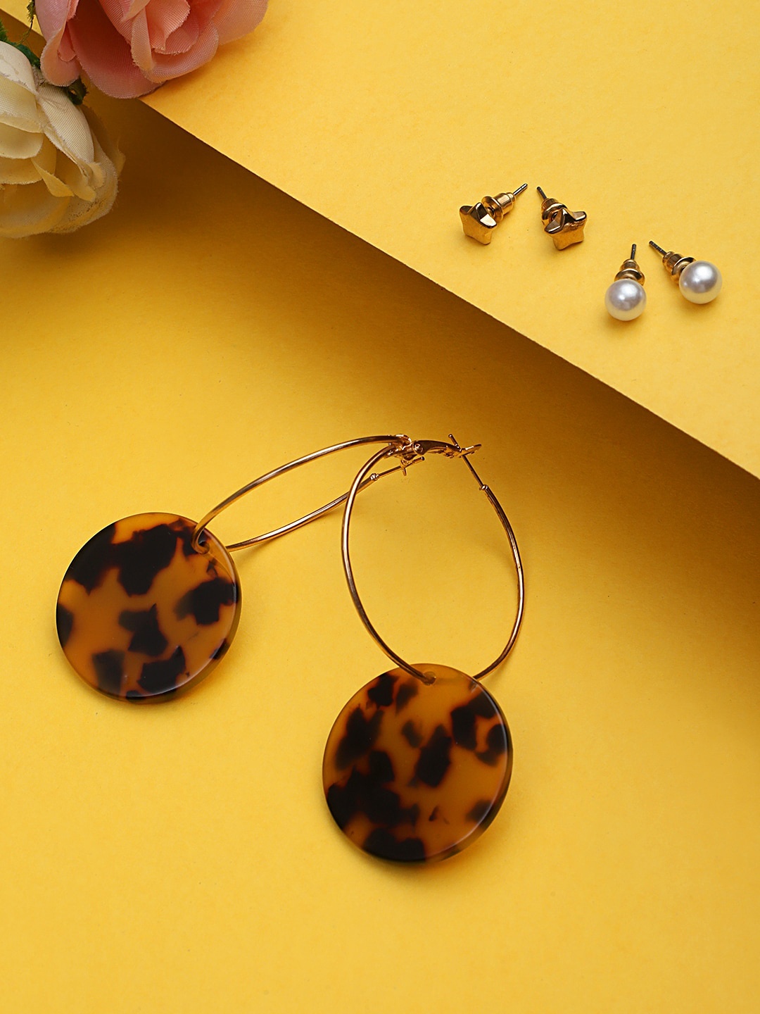 

KACY Gold-Toned Classic Studs Earrings