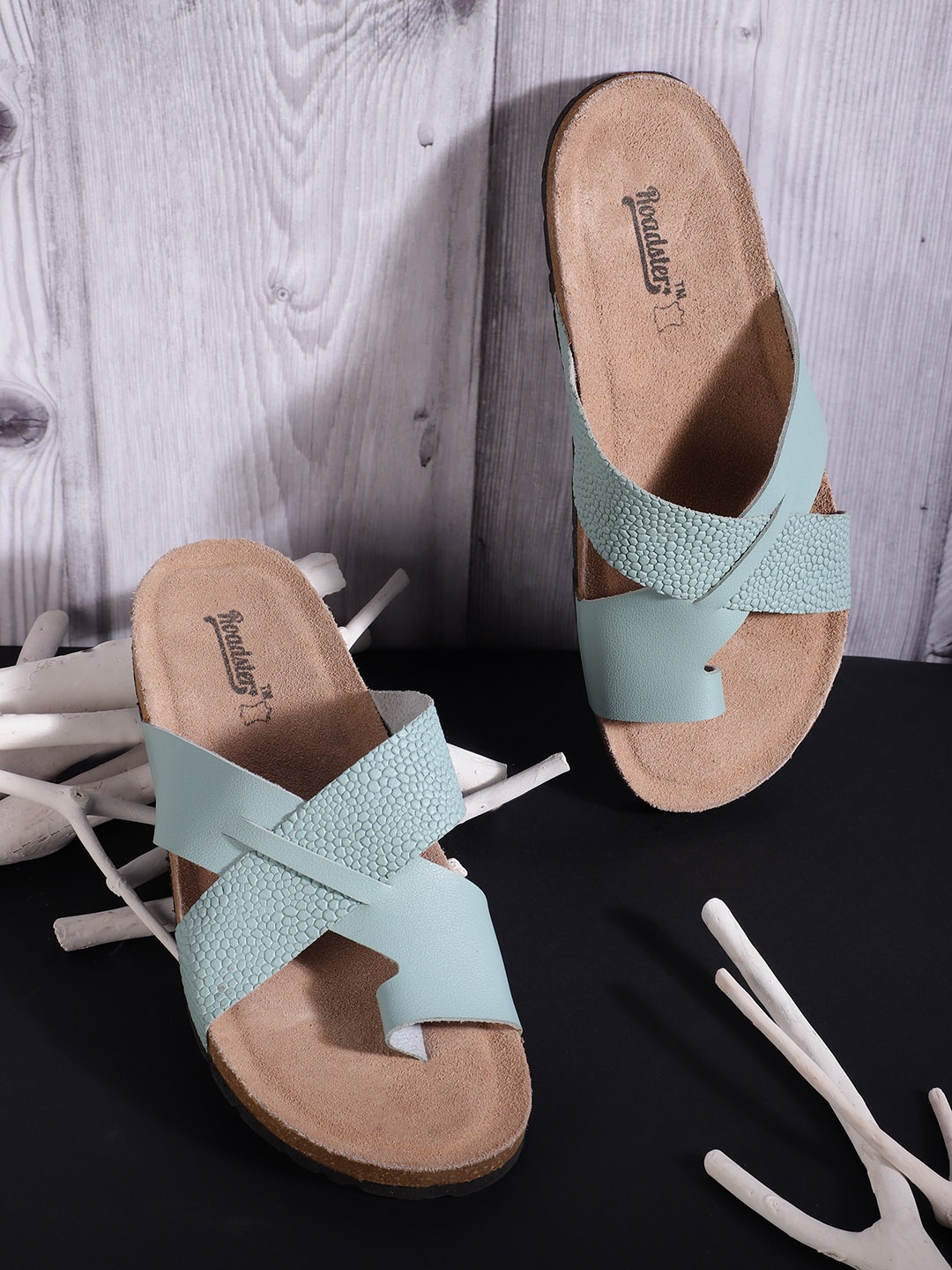 

Roadster Women Blue Textured One Toe Flats