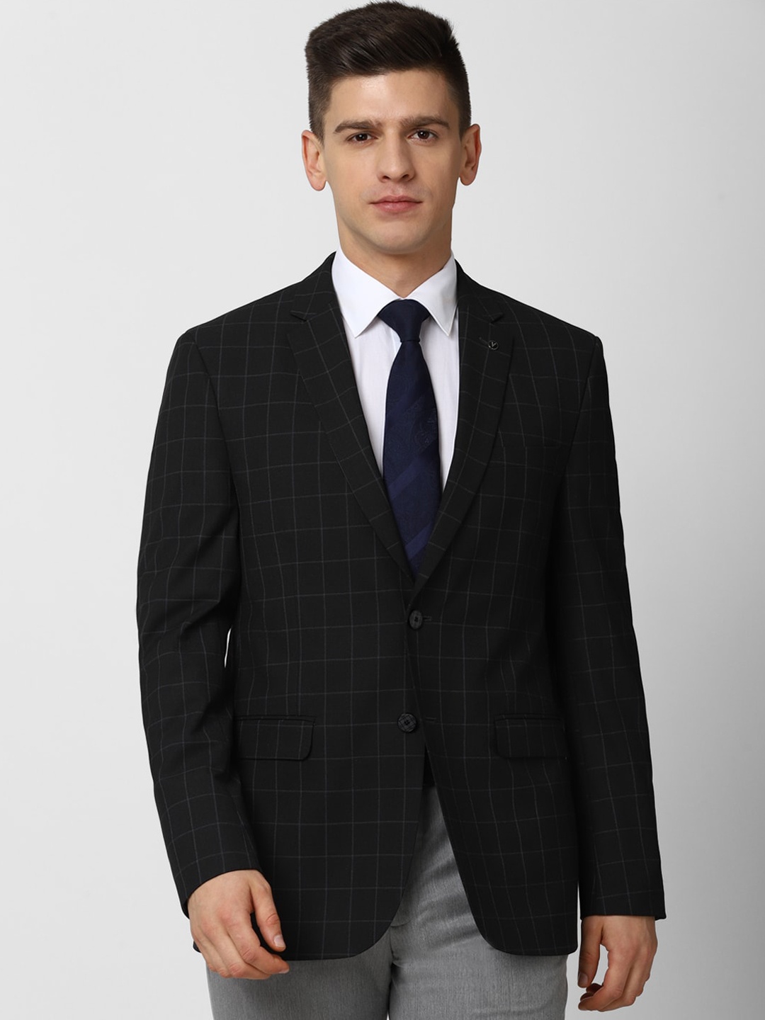 

Van Heusen Men Black Solid Single-Breasted Slim-Fit Blazer