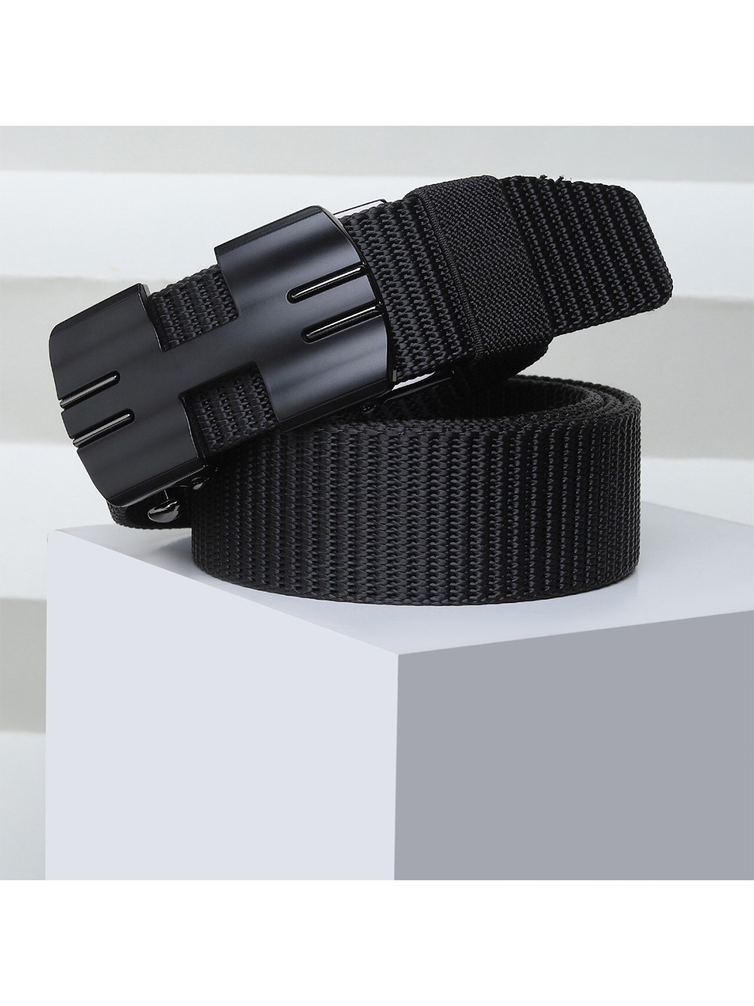 

Kastner Men Black Textured Belt