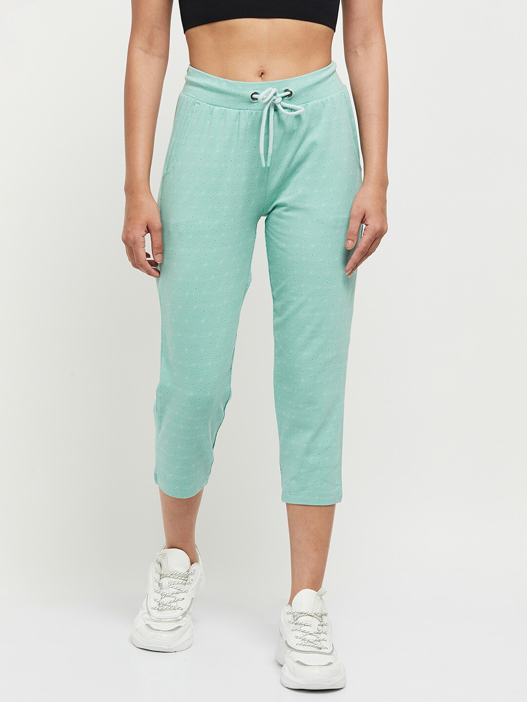 

max Women Green & White Printed Capris