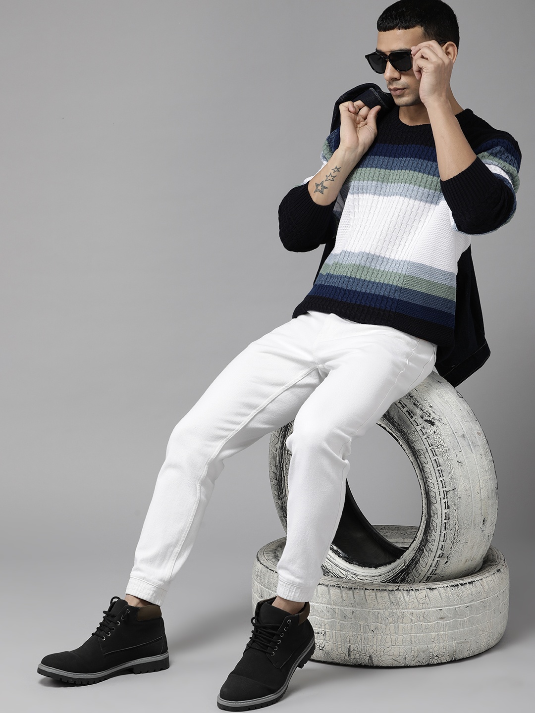 

Roadster Men Black & White Acrylic Striped Pullover