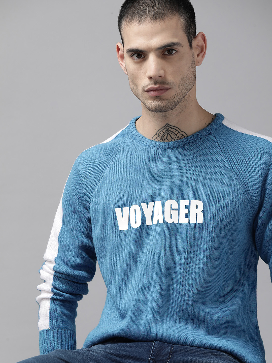 

Roadster Men Blue & White Acrylic Typography Printed Pullover