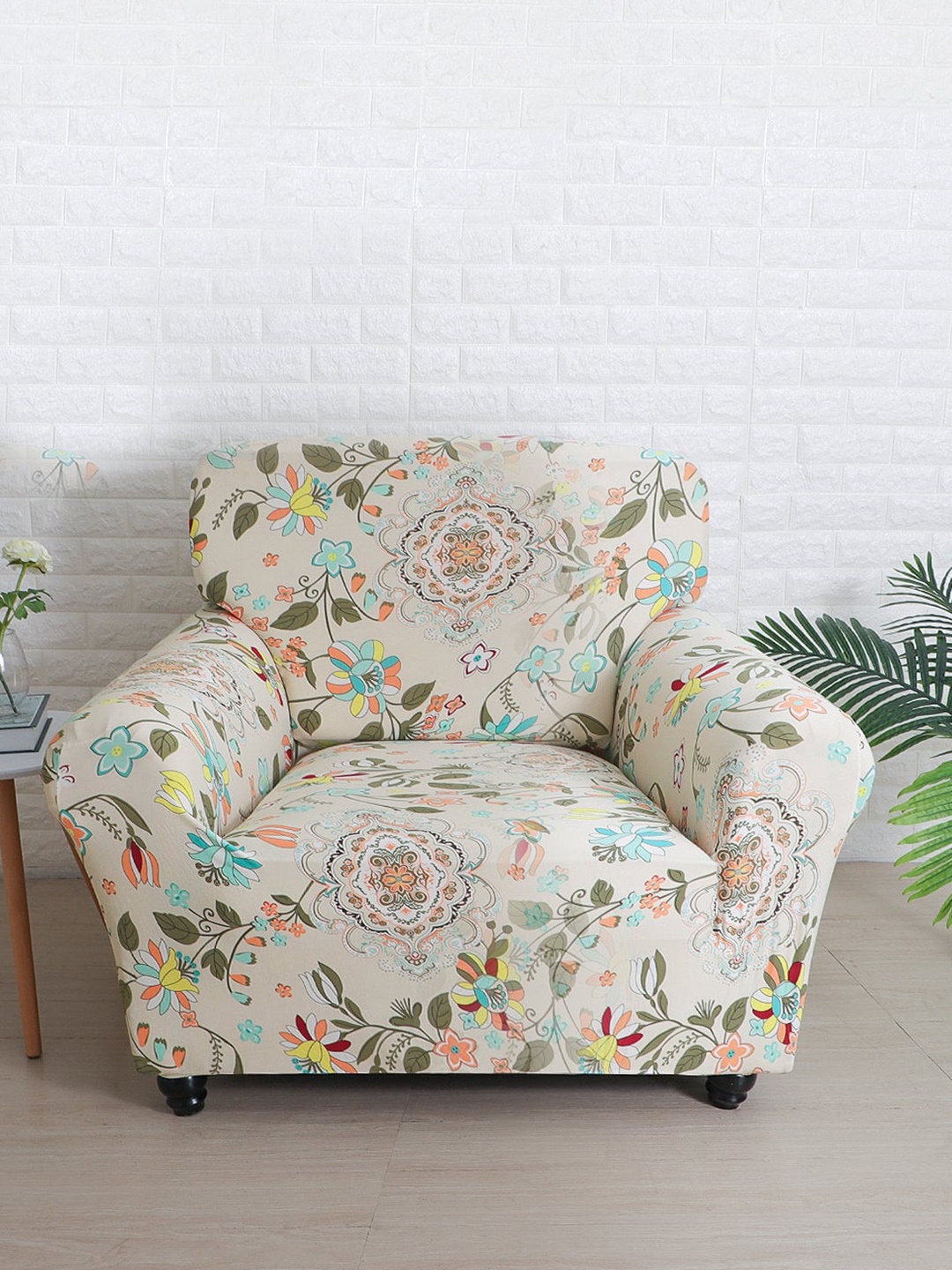

Athome by Nilkamal White & Green Printed Fitted 1 Seater Sofa Covers