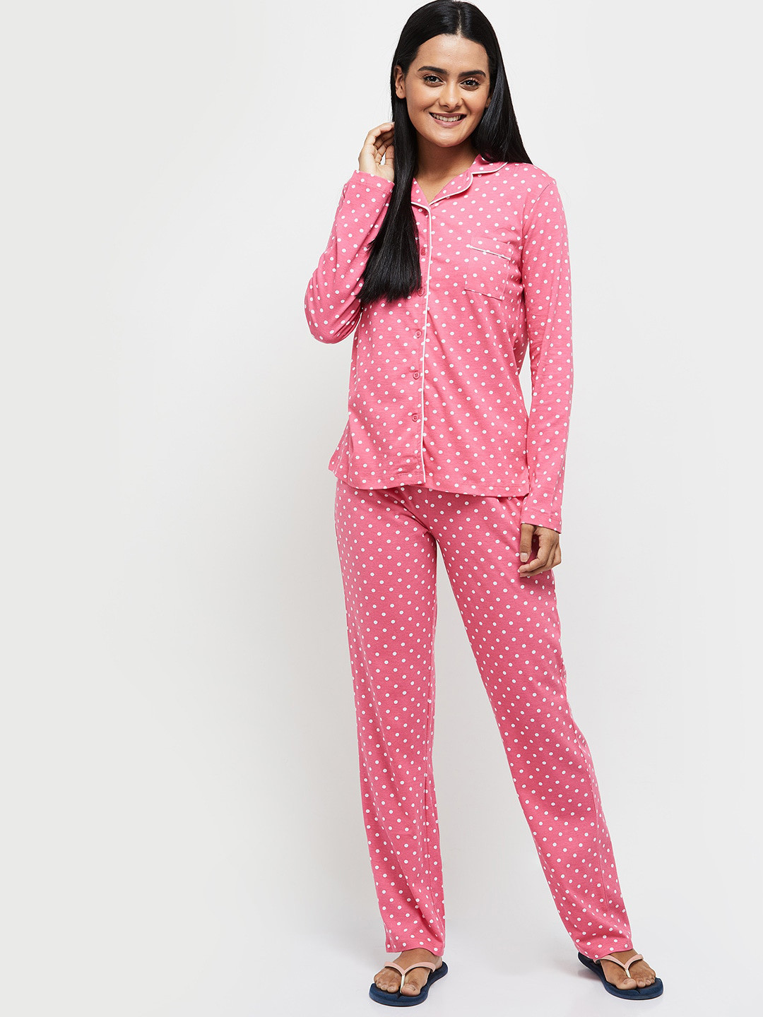 

max Women Pink & White Printed Pyjama Set