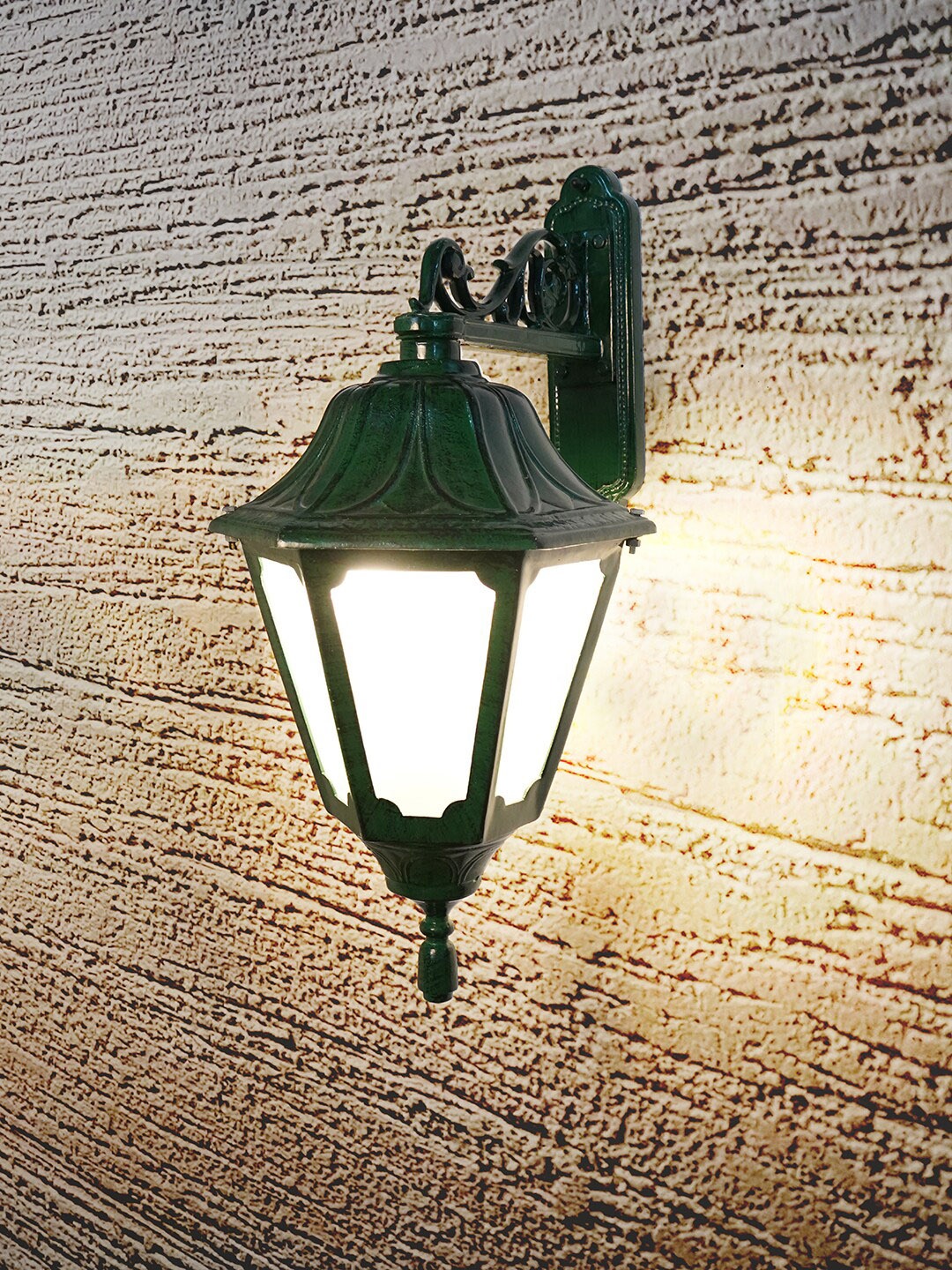 

Fos Lighting Green Patina Finished Cast Aluminium Traditional Outdoor Wall Light