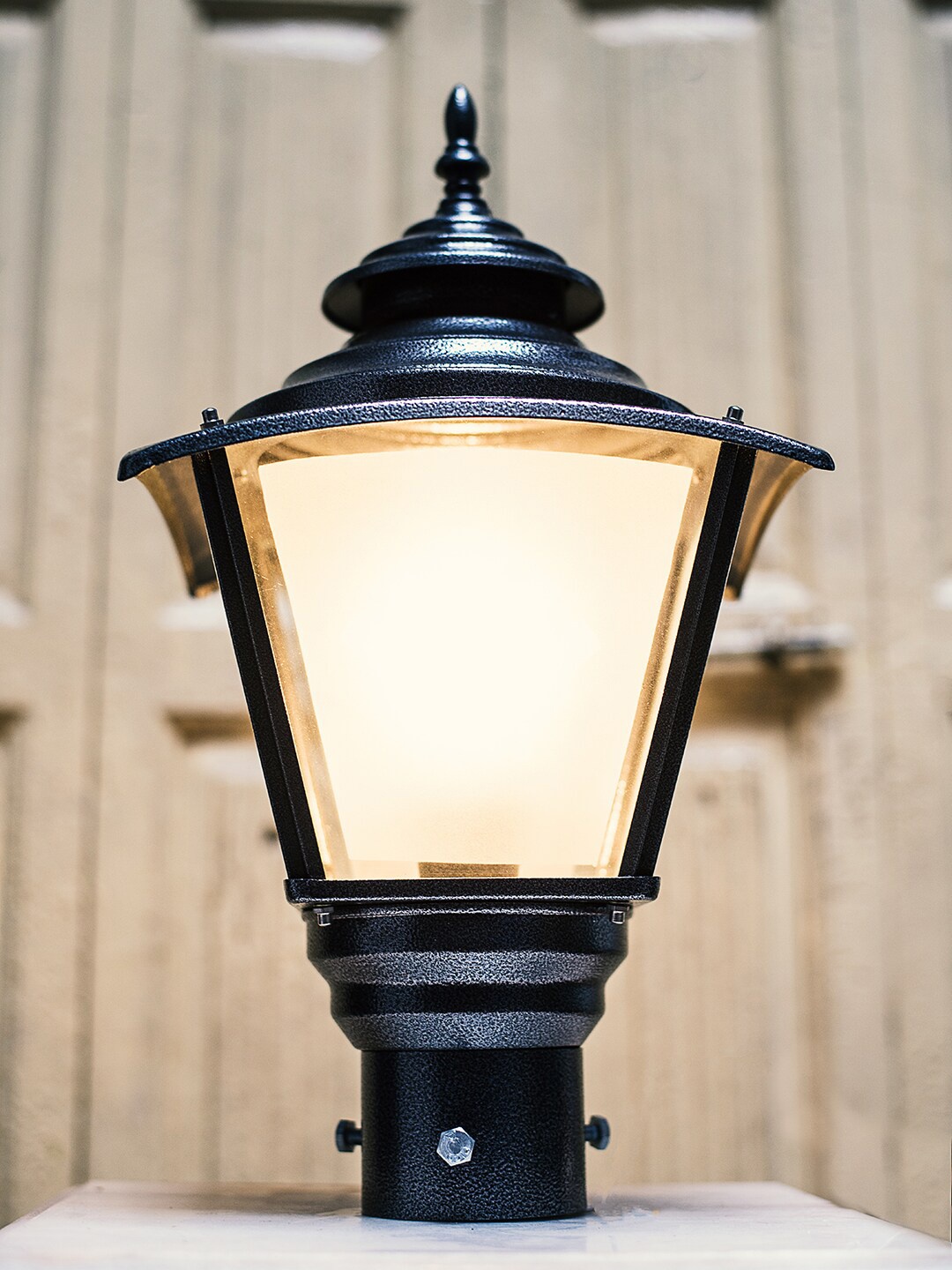 

Fos Lighting Black Classic Big Outdoor Gate Light