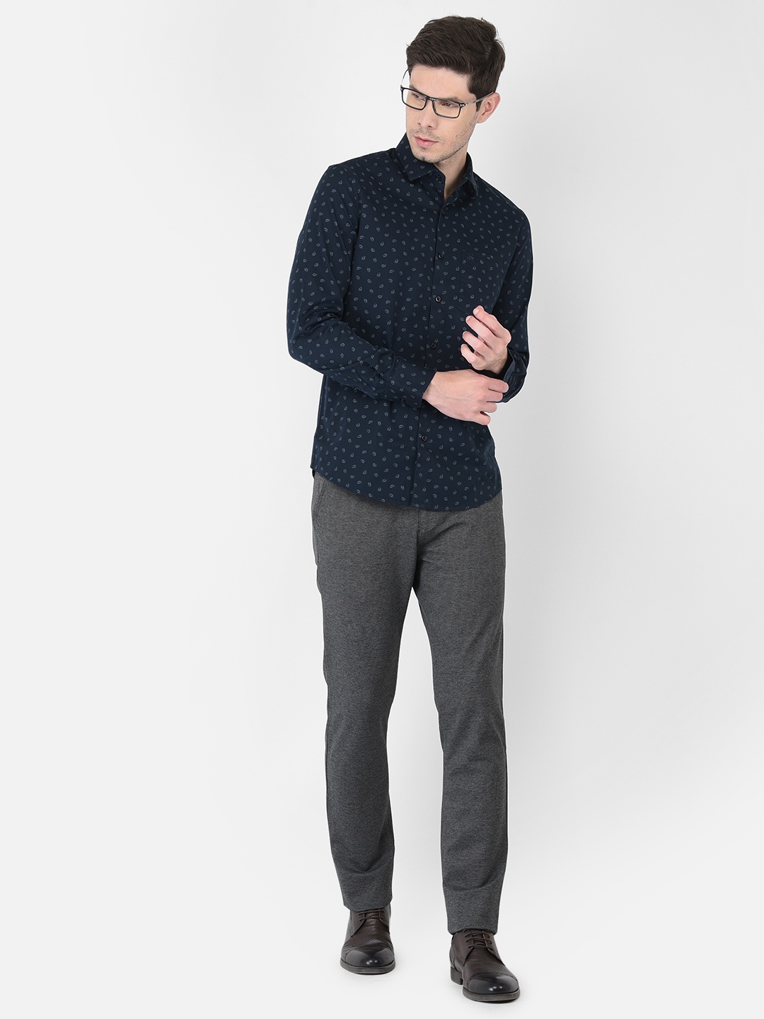 

Crimsoune Club Men Navy Blue Slim Fit Printed Casual Shirt