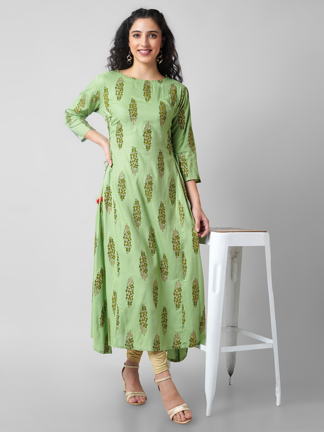 

KALINI Women Fluorescent Green Floral Printed Flared Sleeves Gotta Patti Handloom Kurta