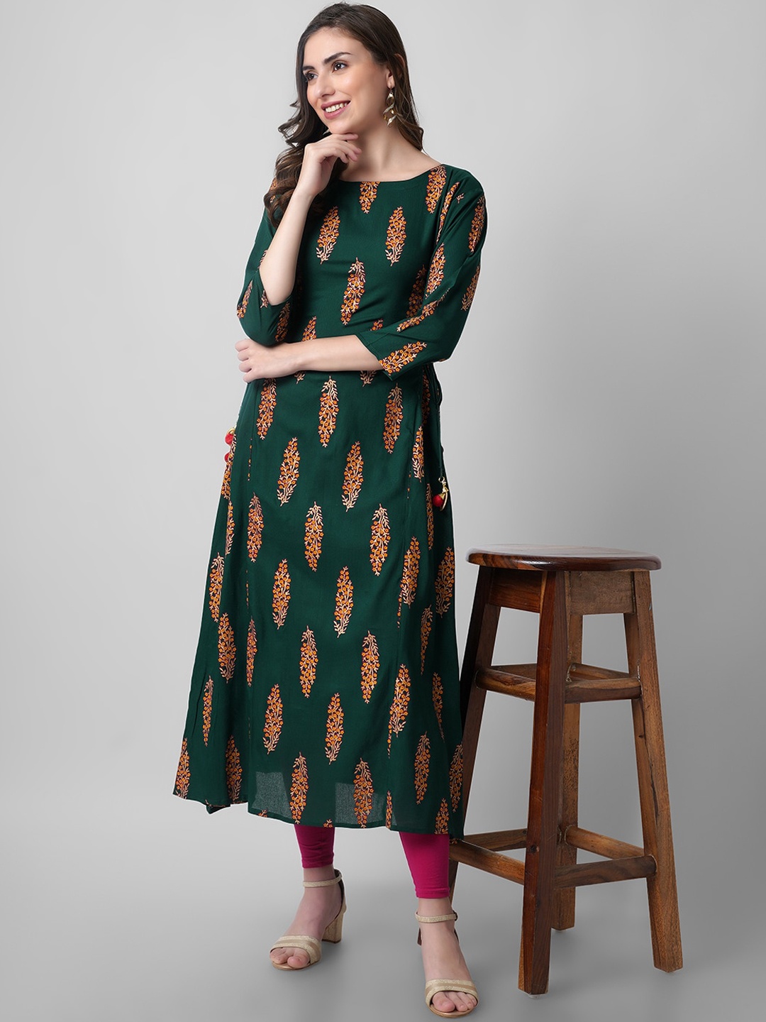 

KALINI Women Green Ethnic Motifs Printed Flared Sleeves Handloom Kurta