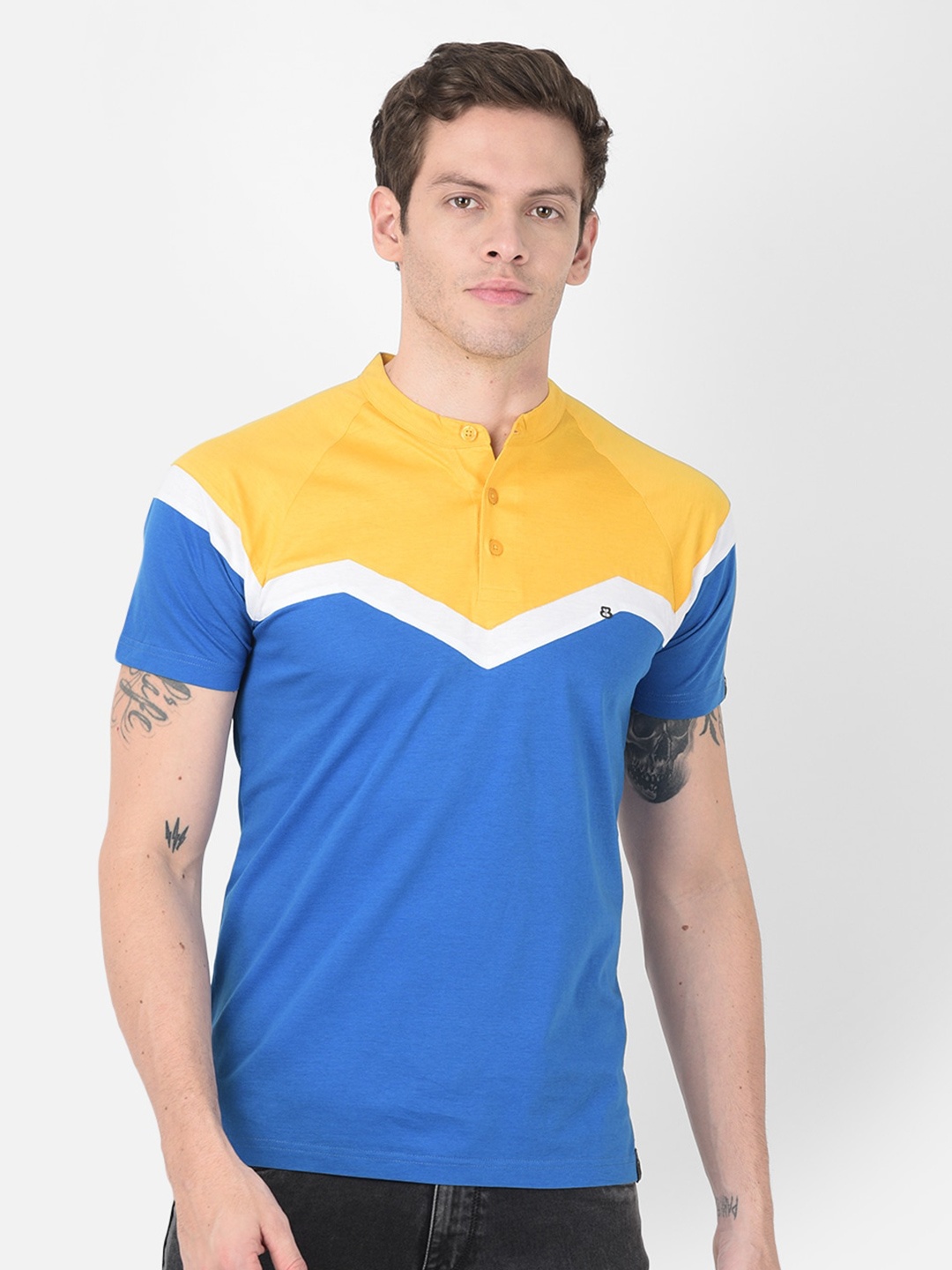 

berry blues Men Yellow Colourblocked Mandarin Collar Cotton T-shirt
