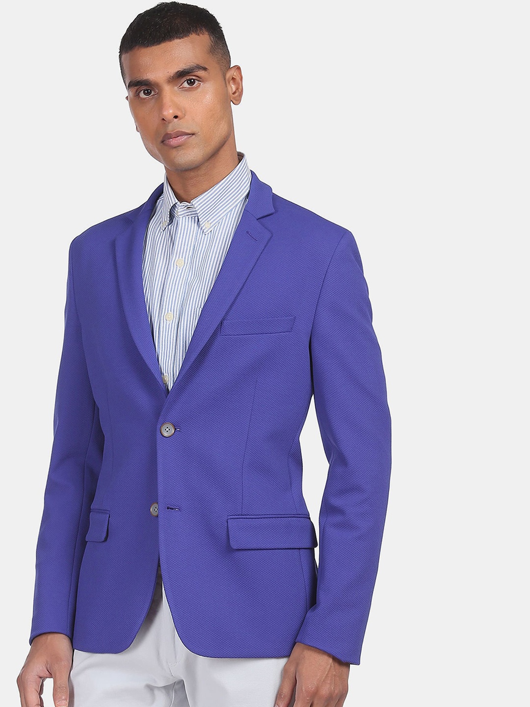 

AD By Arvind Men Blue Solid Textured Slim Fit Formal Blazers