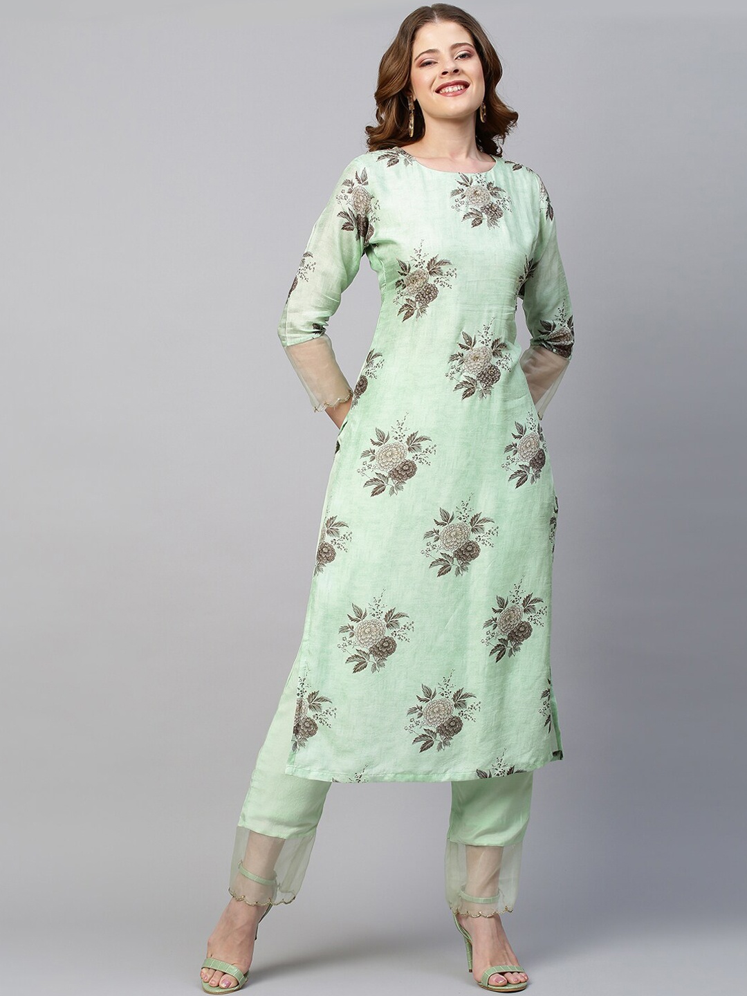 

FASHOR Women Green Floral Embroidered Kurta with Trousers