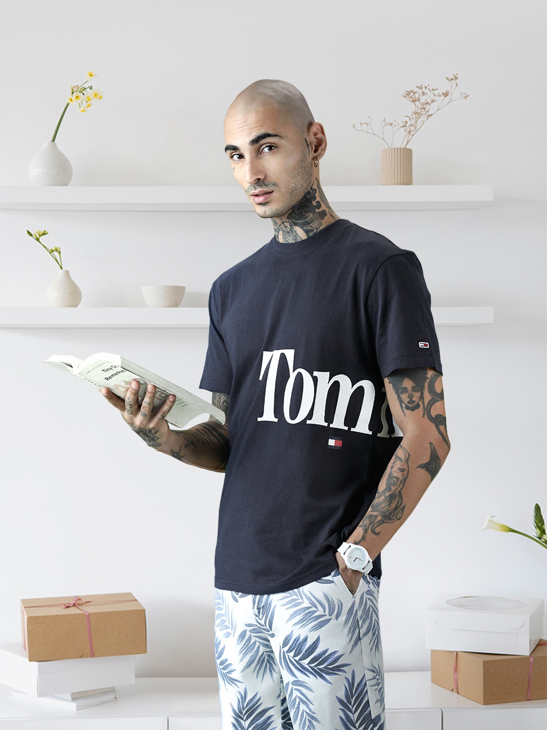 

Tommy Hilfiger Men Navy Blue Typography Printed Pure Cotton Casual T-shirt