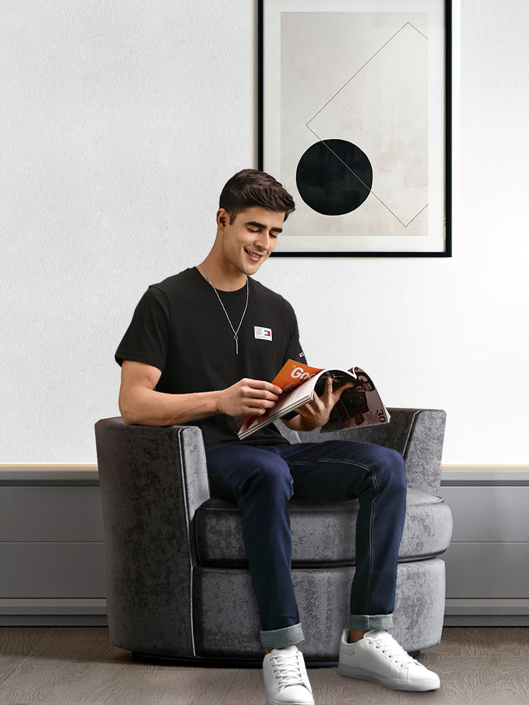 

Tommy Hilfiger Men Black Solid Round Neck Organic Cotton Brand Logo Applique T-shirt