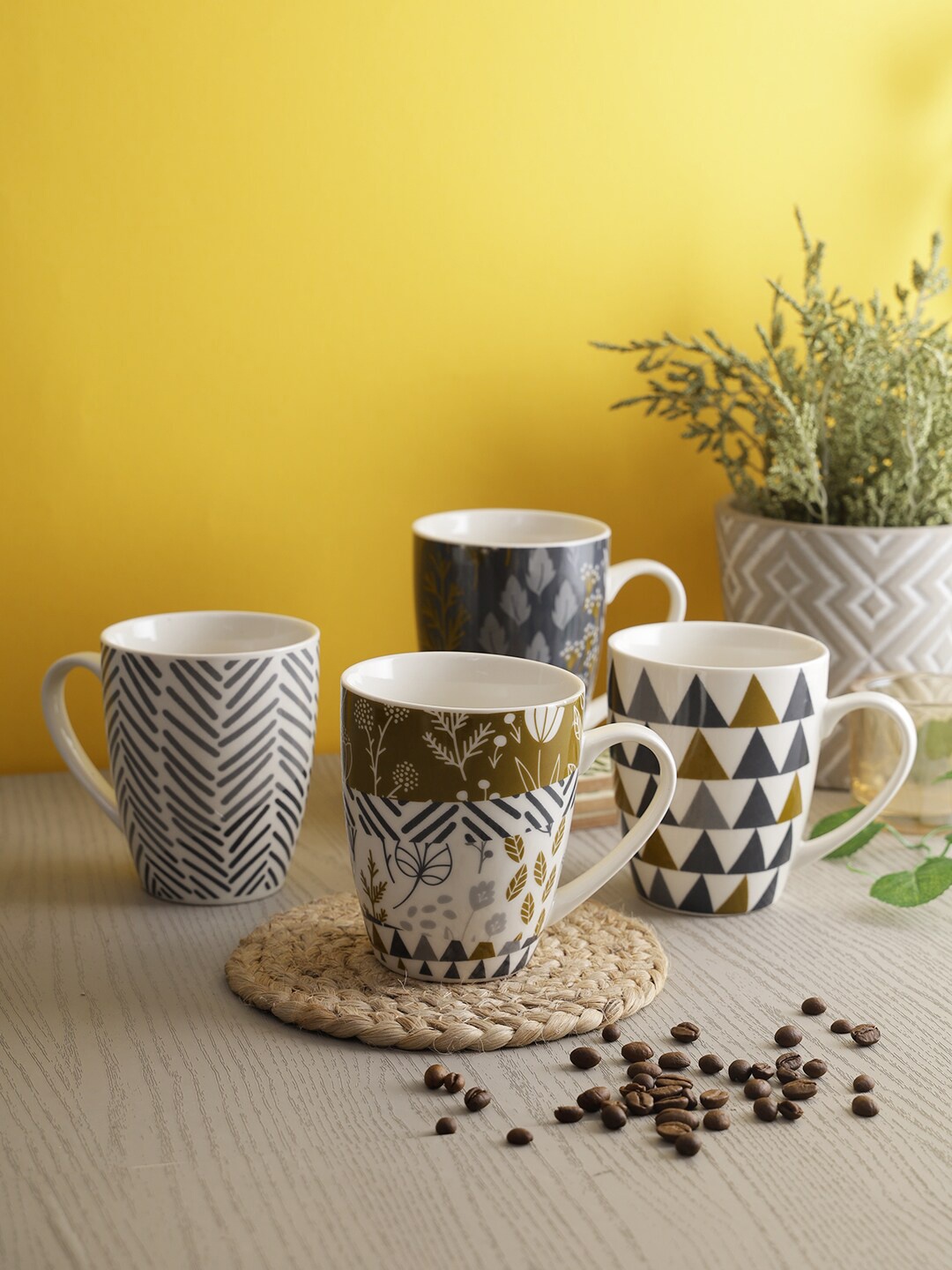 

House Of Accessories Brown Geometric Printed Ceramic Glossy Mugs Set of Cups and Mugs