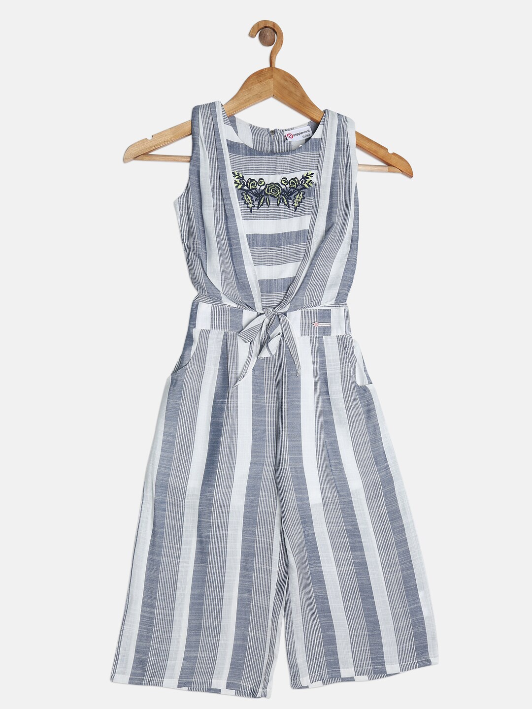 

Peppermint Girls Grey & White Printed Basic Jumpsuit