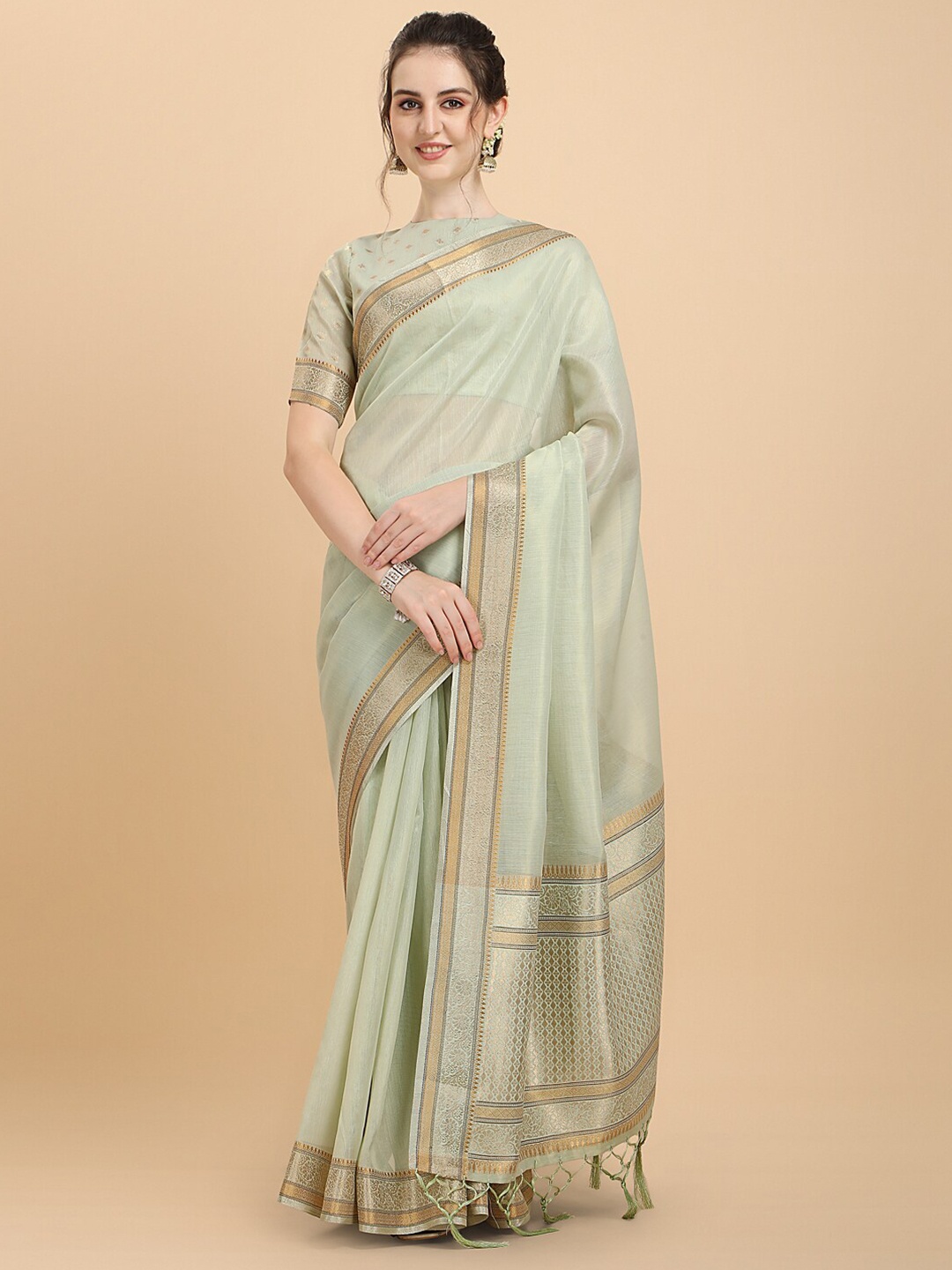 

Inddus Women Green Woven Design Organza Saree with Blouse Piece