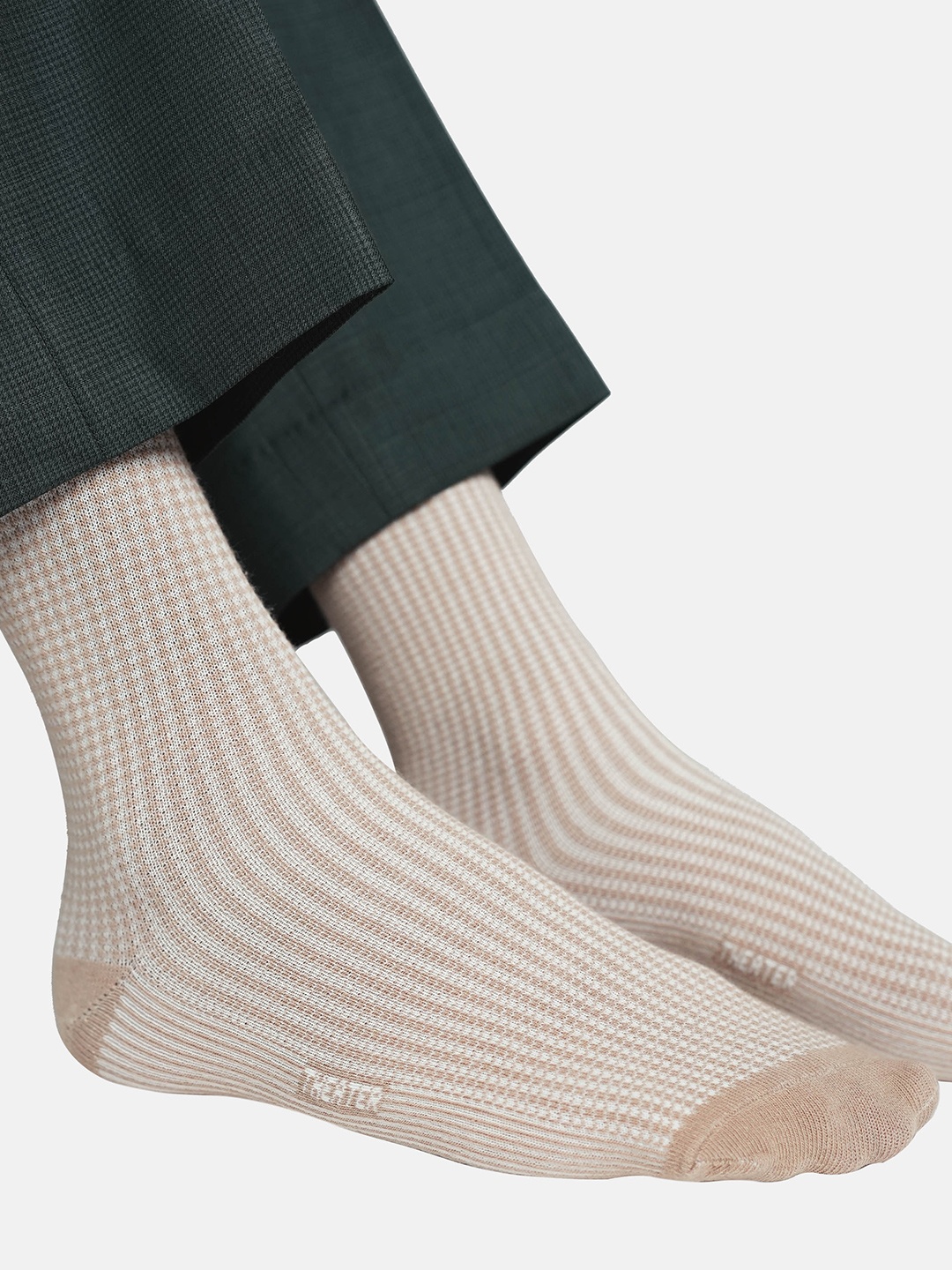 

Theater Men Beige & White Houndstooth Socks