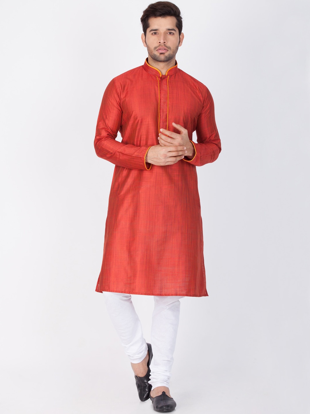 

VASTRAMAY Men Maroon Kurta with Churidar