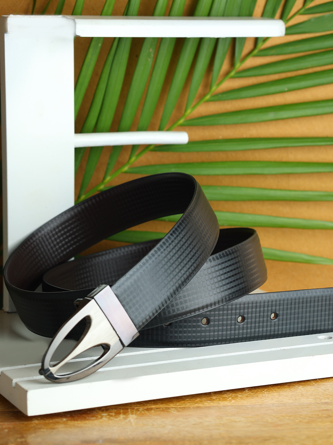 

ZEVORA Men Black & Brown Textured Reversible Belt