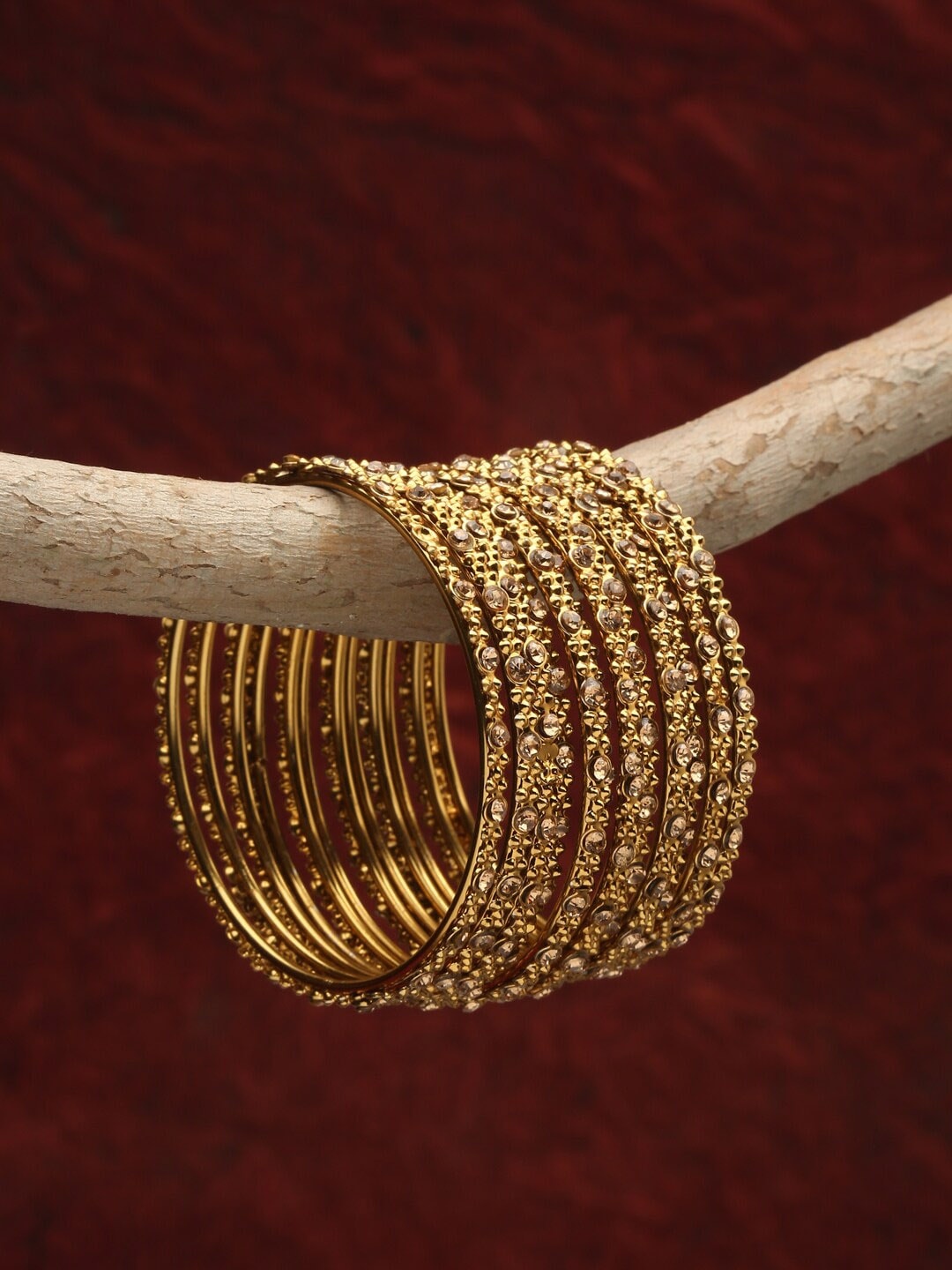 

Shining Diva, Gold