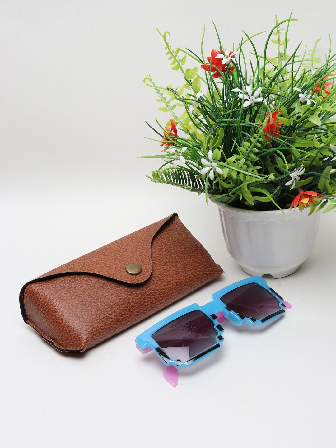 

FROGGY Unisex Kids Grey Lens & Blue Square Sunglasses with UV Protected Lens
