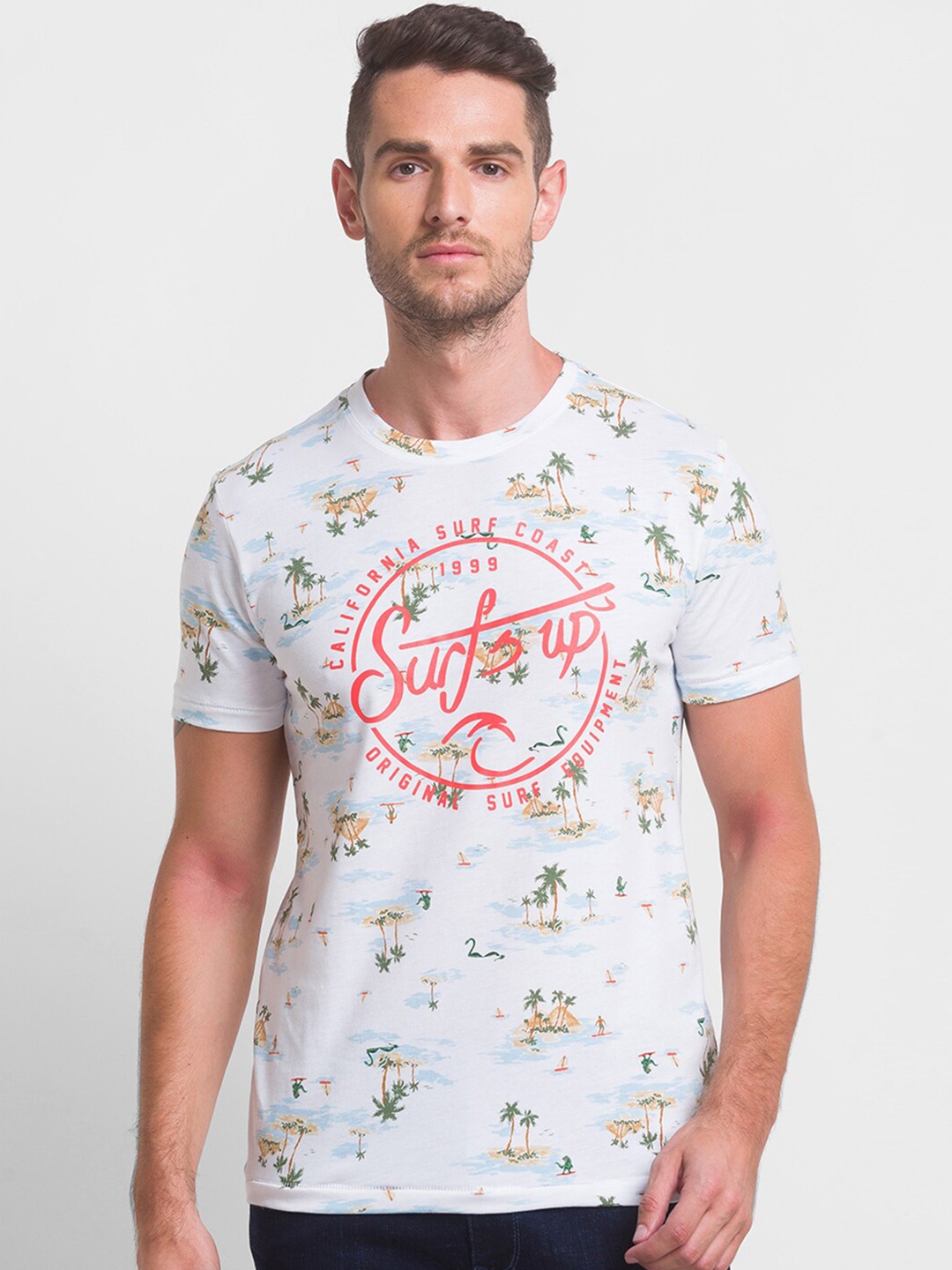 

Globus Men White Printed Slim Fit T-shirt