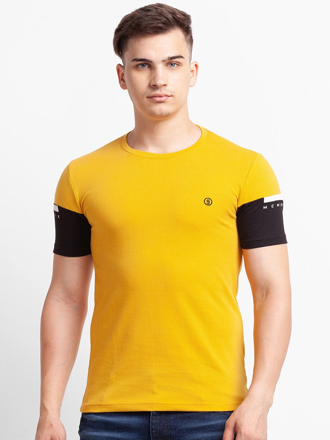 

Globus Men Mustard Yellow V-Neck Slim Fit T-shirt