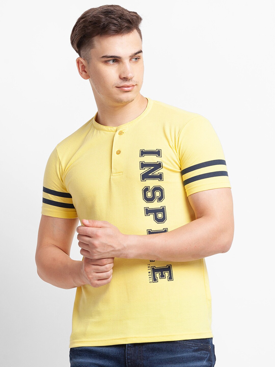 

Globus Men Yellow Typography Printed Slim Fit T-shirt