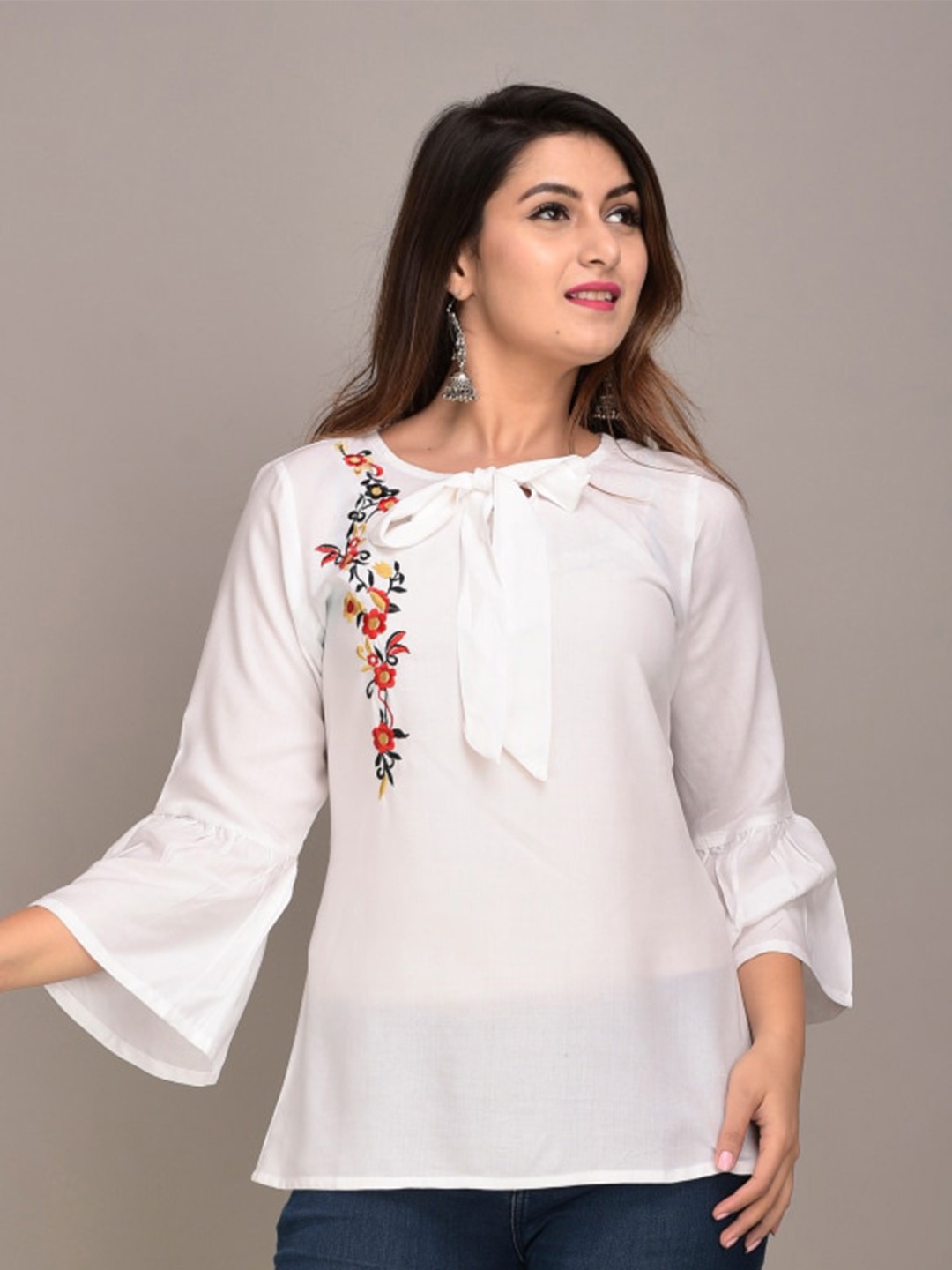 

IQRAAR White Floral Top