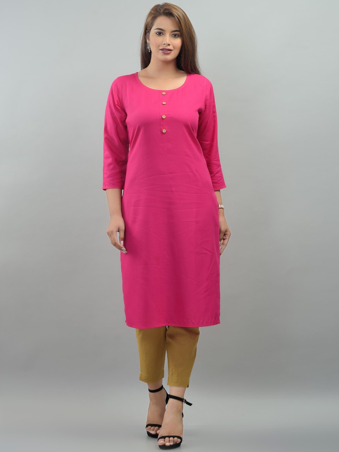 

IQRAAR Women Pink Keyhole Neck Thread Work Kurta