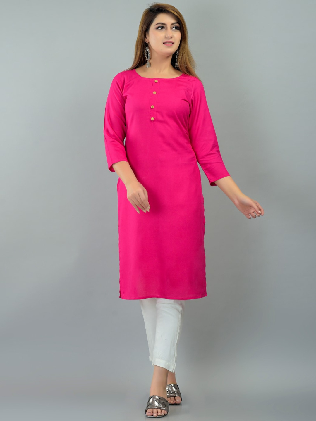 

IQRAAR Women Pink Thread Work Kurta