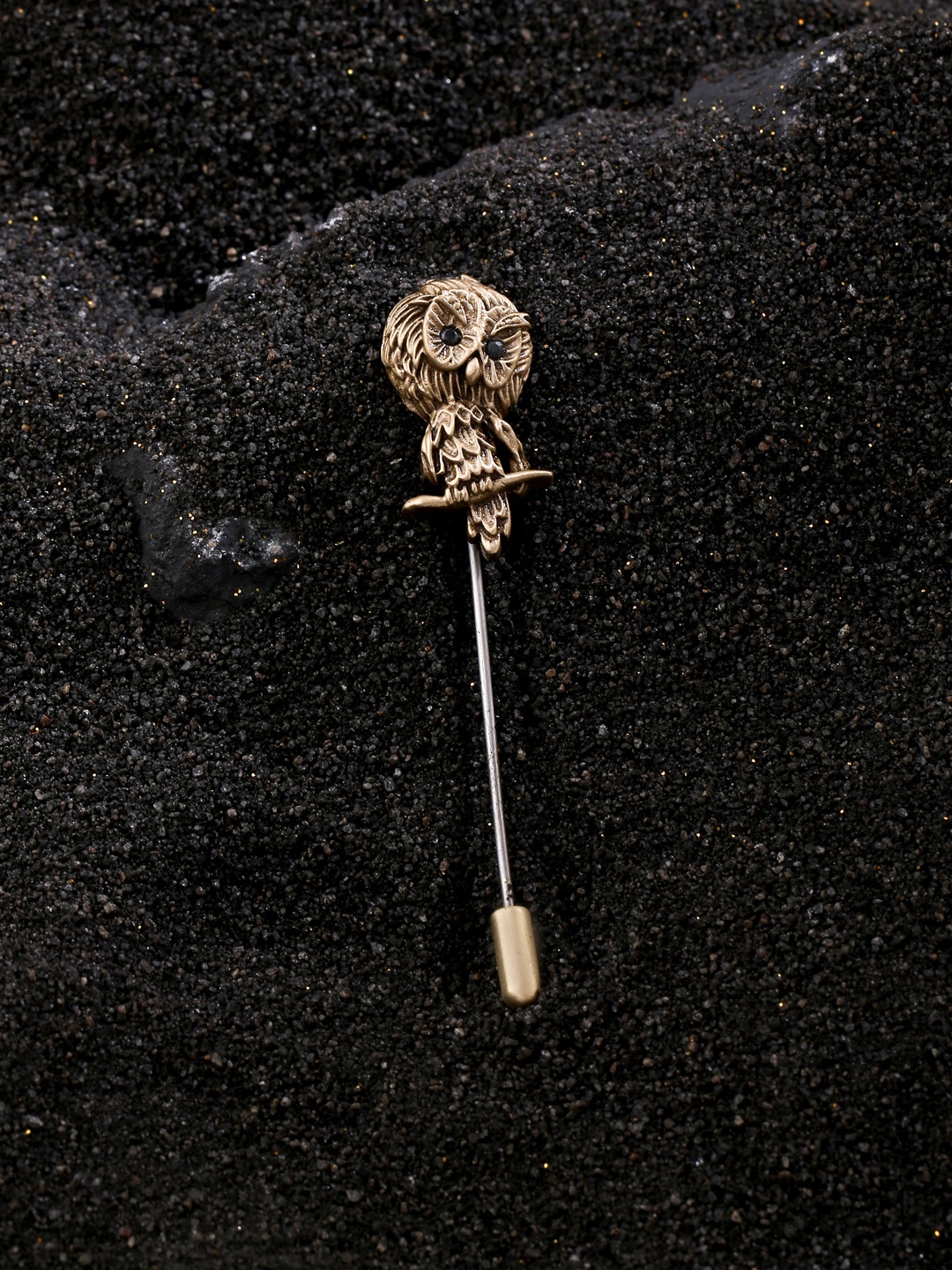 

COSA NOSTRAA Men Gold-Toned Peeking Owl Brooch Pin