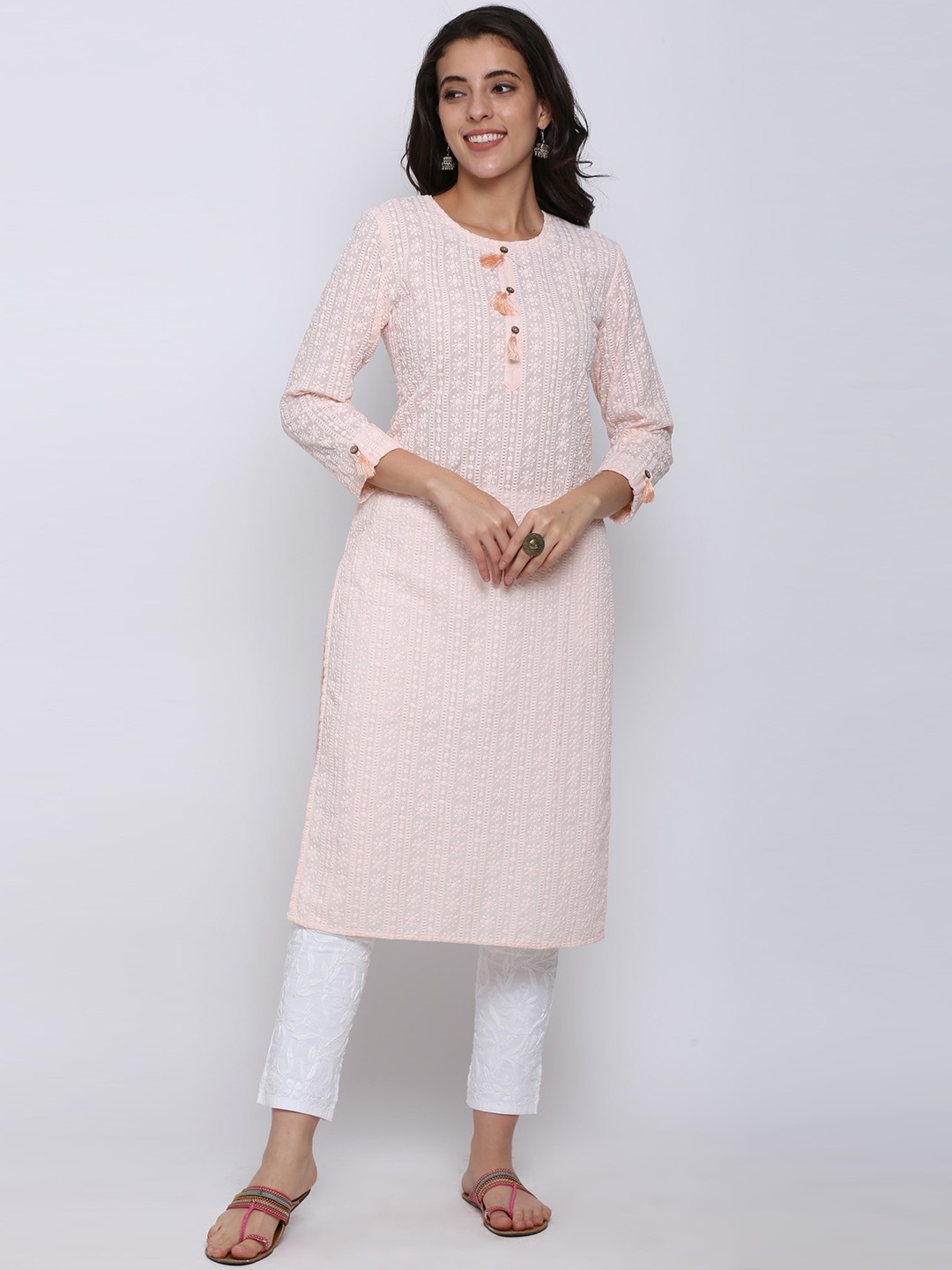 

PARAMOUNT CHIKAN Women Peach-Coloured Embroidered Chikankari Cotton Straight Kurta