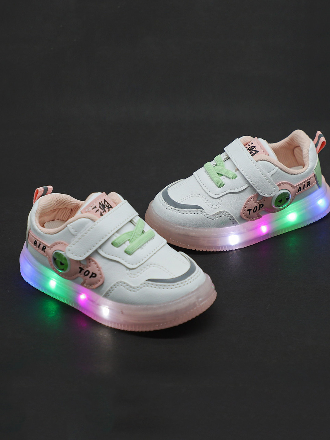 

FEETWELL SHOES Unisex Kids Pink Printed Sneakers