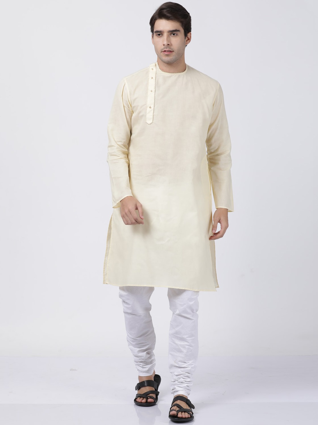 

VASTRAMAY Men Cream-Coloured Kurta with Pyjamas