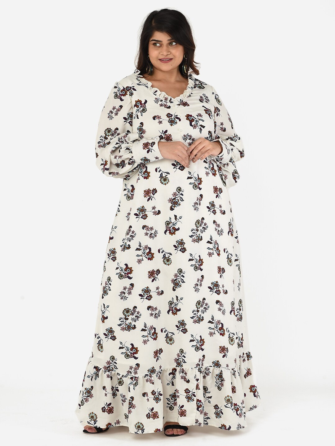 

Curvy Clan Plus Size White Floral Crepe Maxi Dress