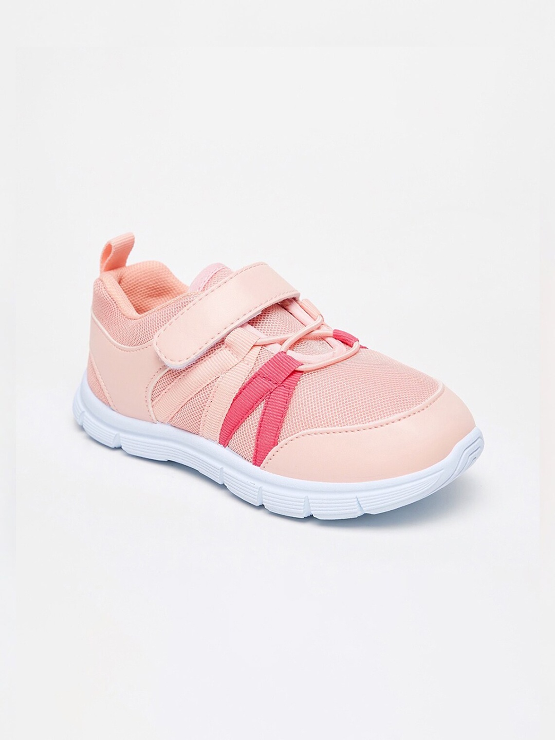 

shoexpress Girls Peach-Coloured Textile Training or Gym Non-Marking Shoes