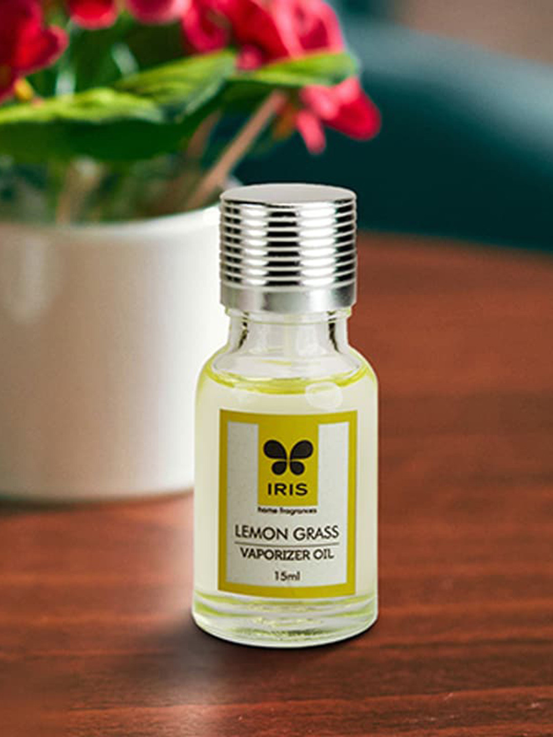 

Iris Yellow Lemon Grass Vaporizer Oil