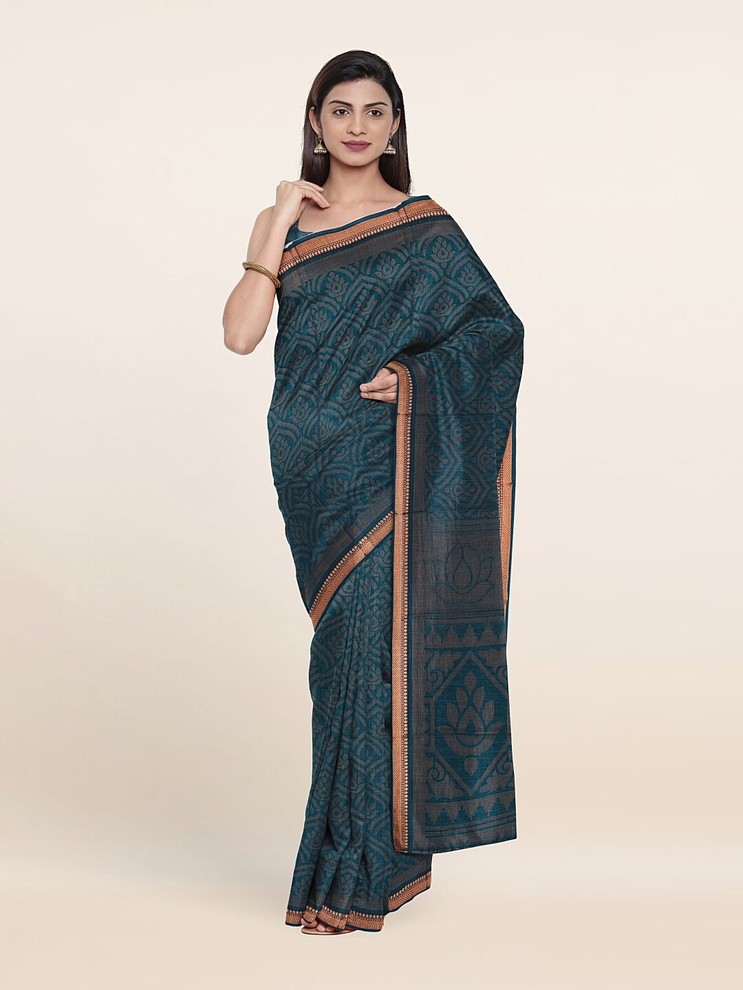 

Pothys Blue & Gold-Toned Saree Geometric Printed Cotton Blend Saree