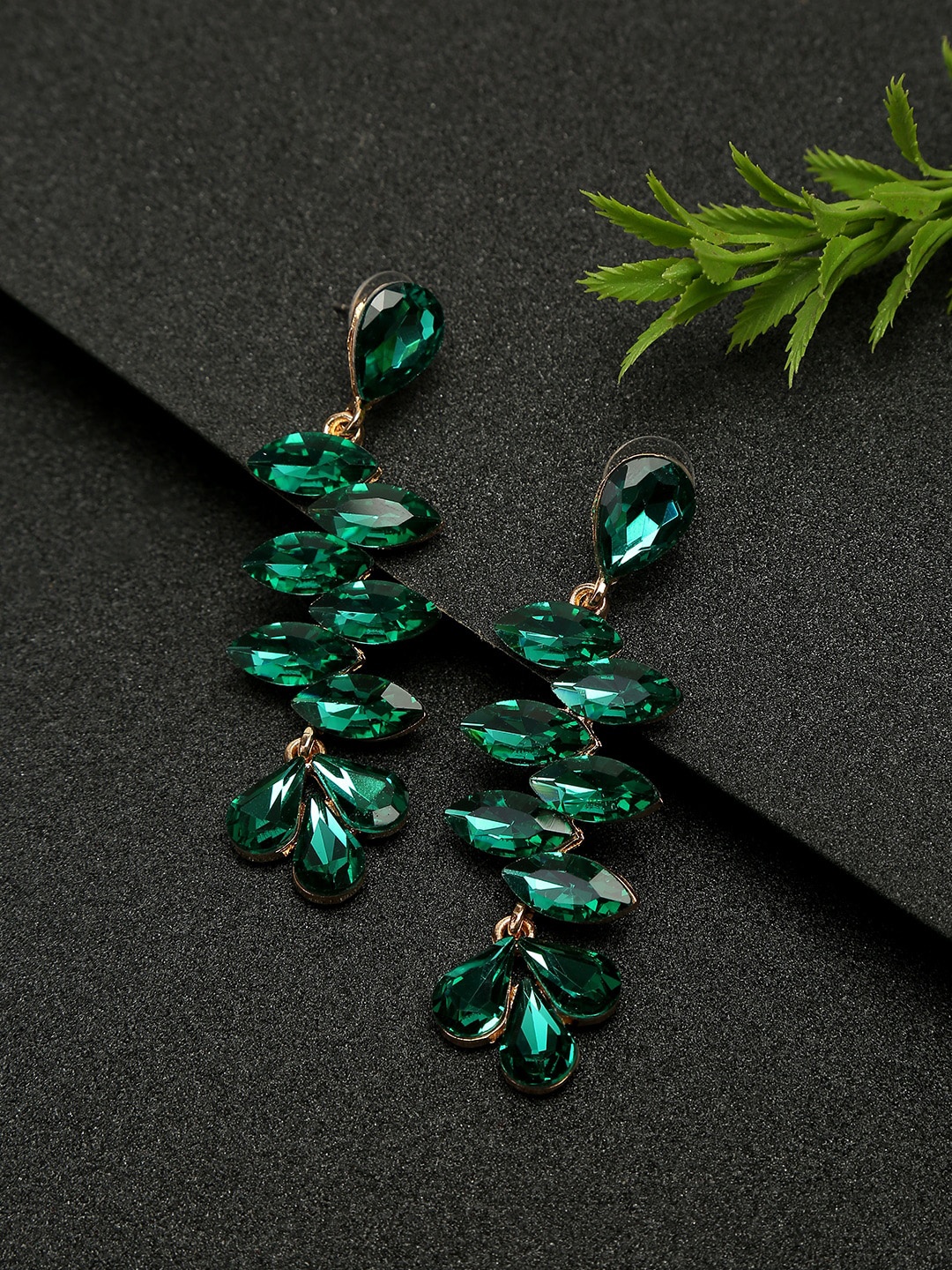 

Celena Cole Green Contemporary Drop Earrings