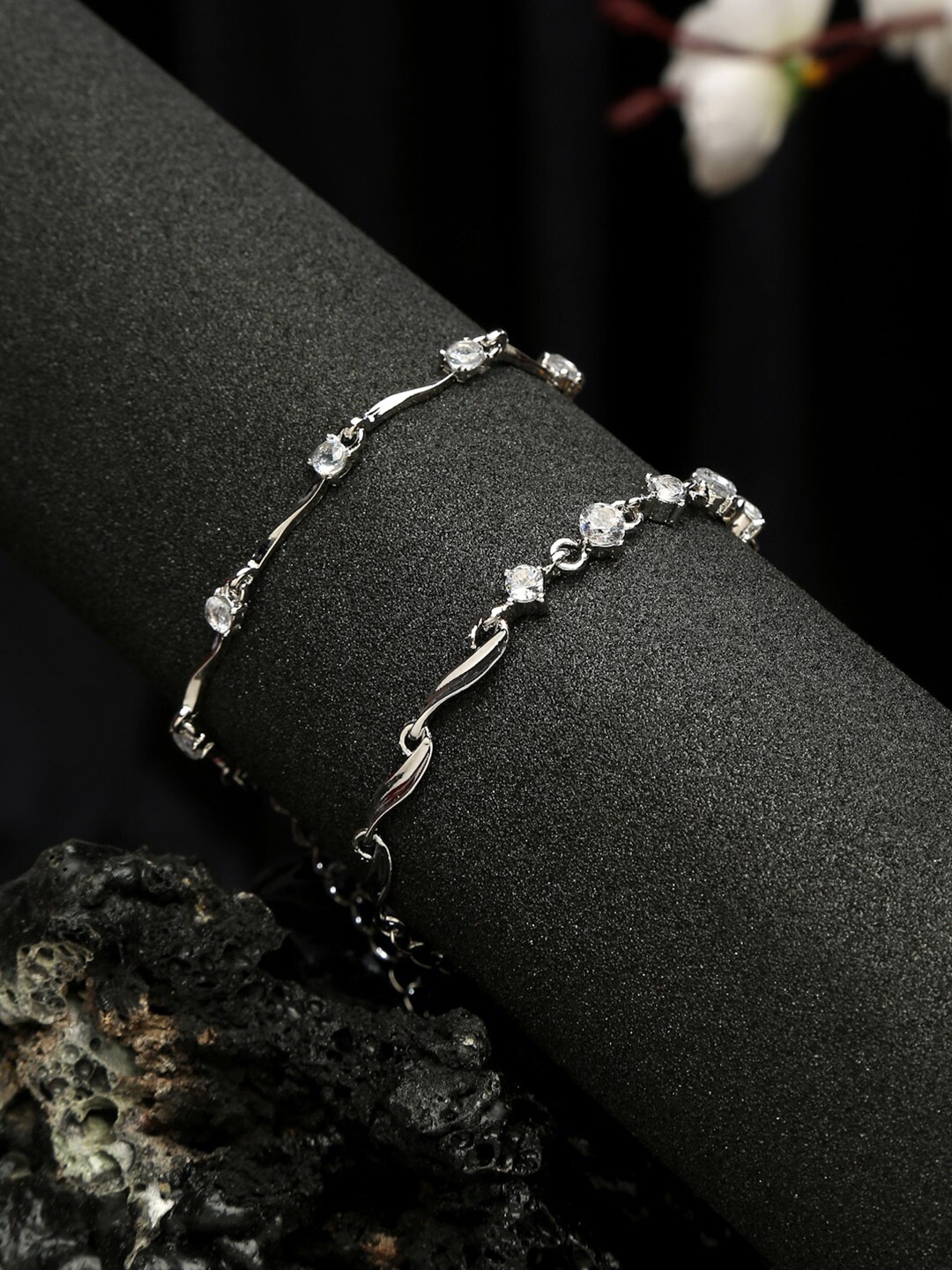 

Celena Cole Women Set Of 2 Silver-Toned Silver-Plated Ring Bracelet