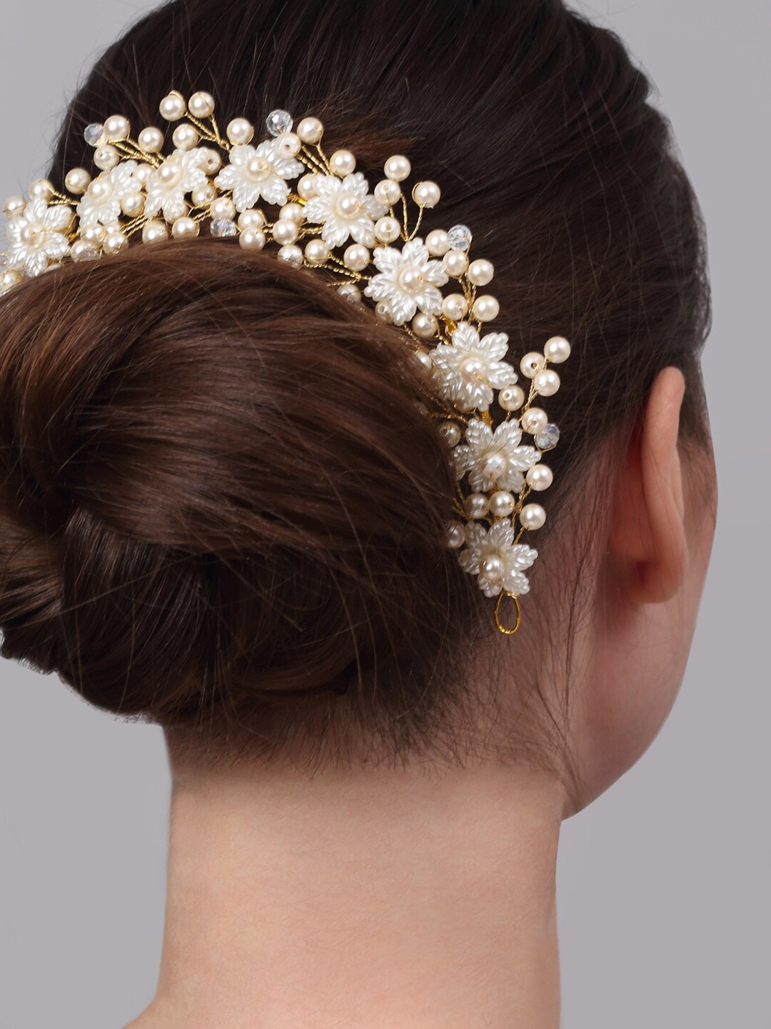 

Celena Cole Women White & Gold-Toned Embellished Floral Hair Accessory