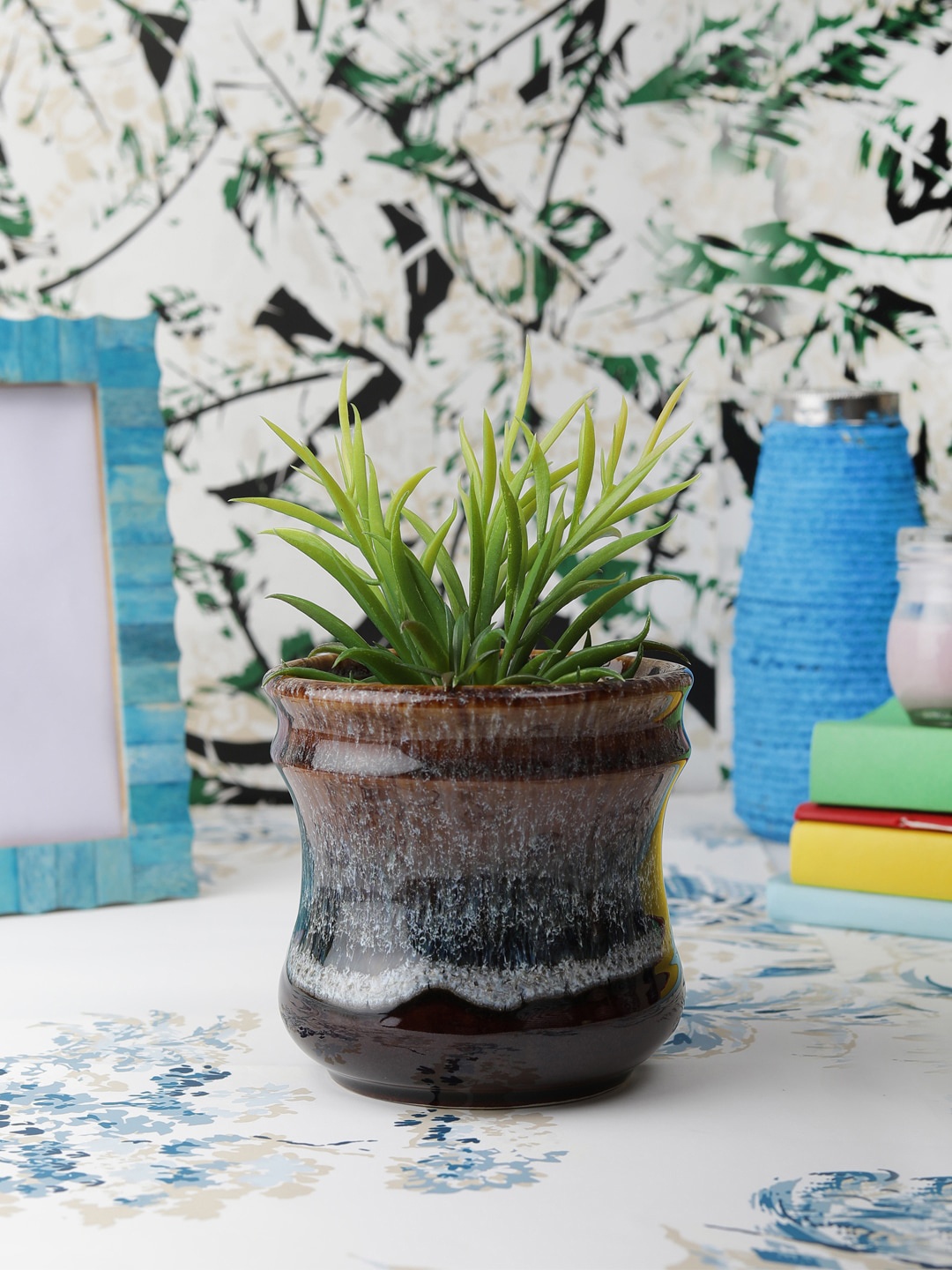 

VarEesha Set Of 2 Brown & Black Textured Ceramic Planters