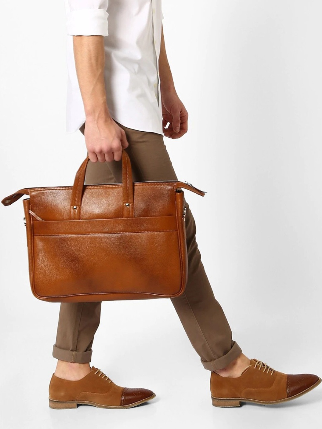 

Tortoise Basilio Structured Genuine Leather Laptop Bag 15.5 Inch, Brown