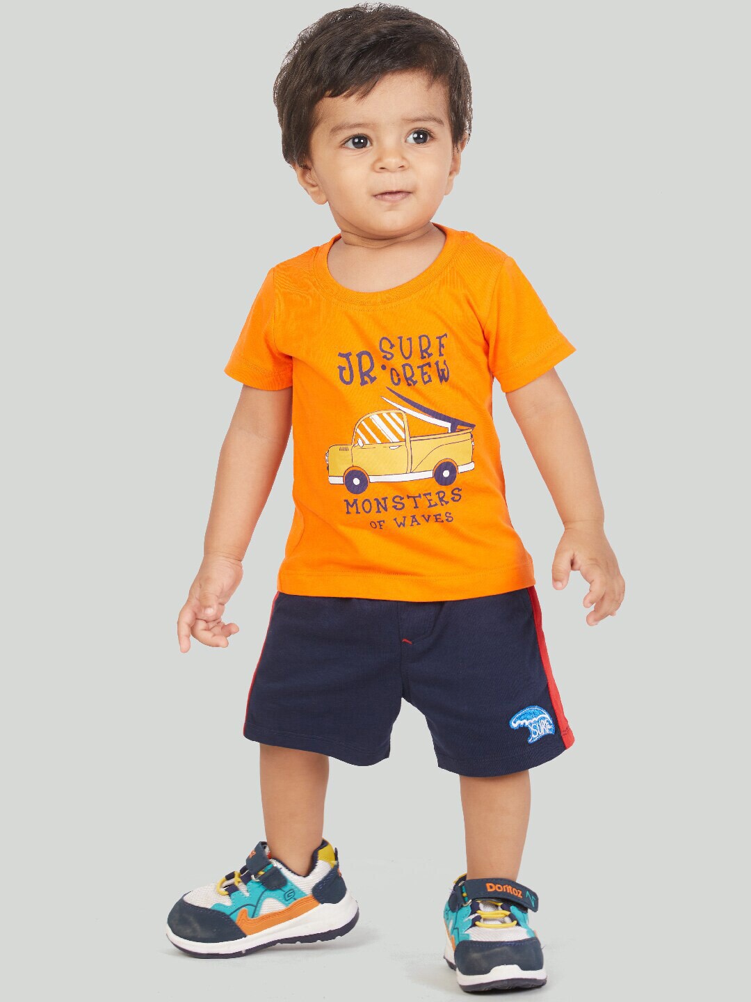 

Zalio Boys Orange & Navy Blue Printed T-shirt with Shorts