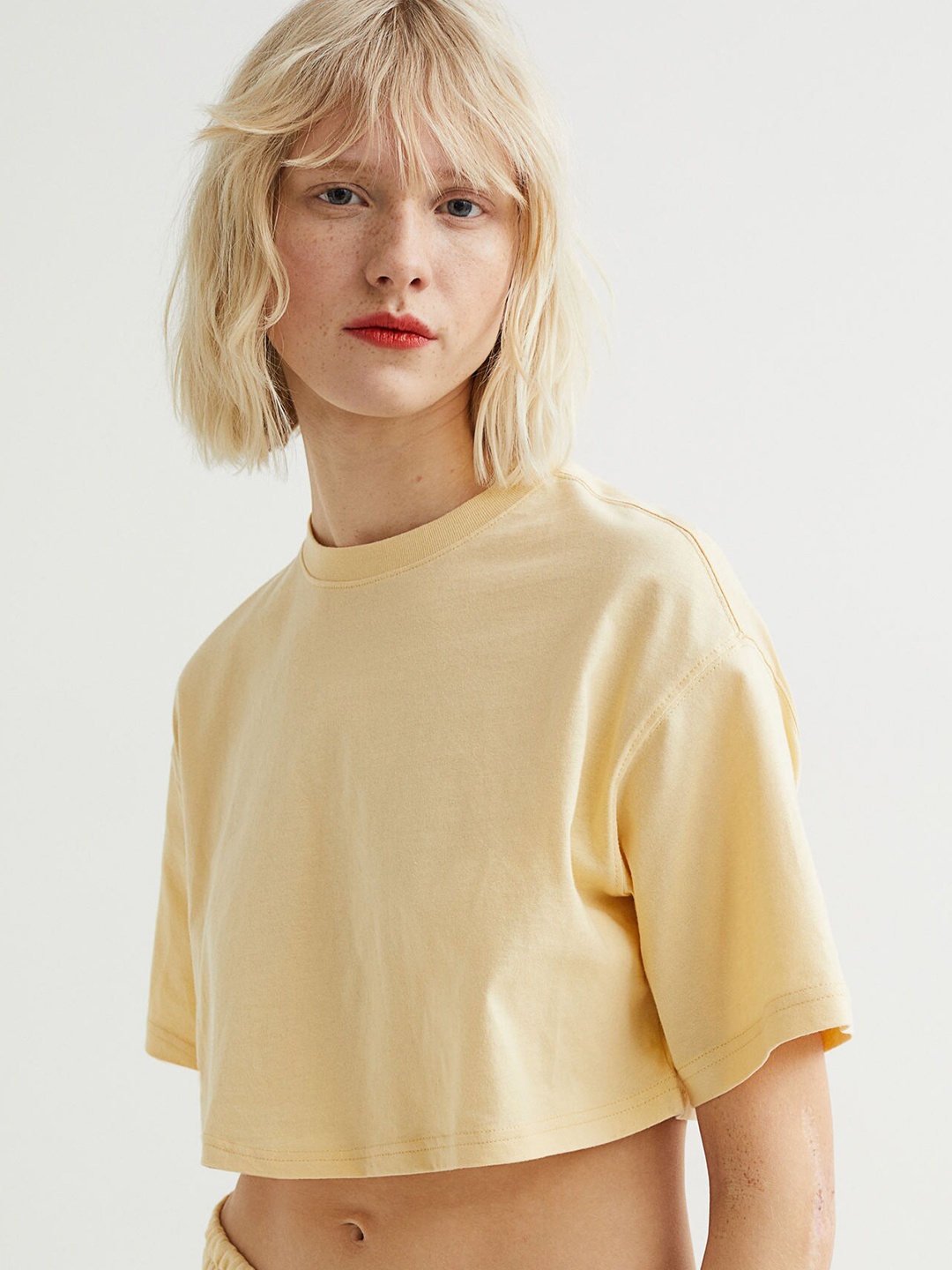 

H&M Yellow Cropped T-shirt